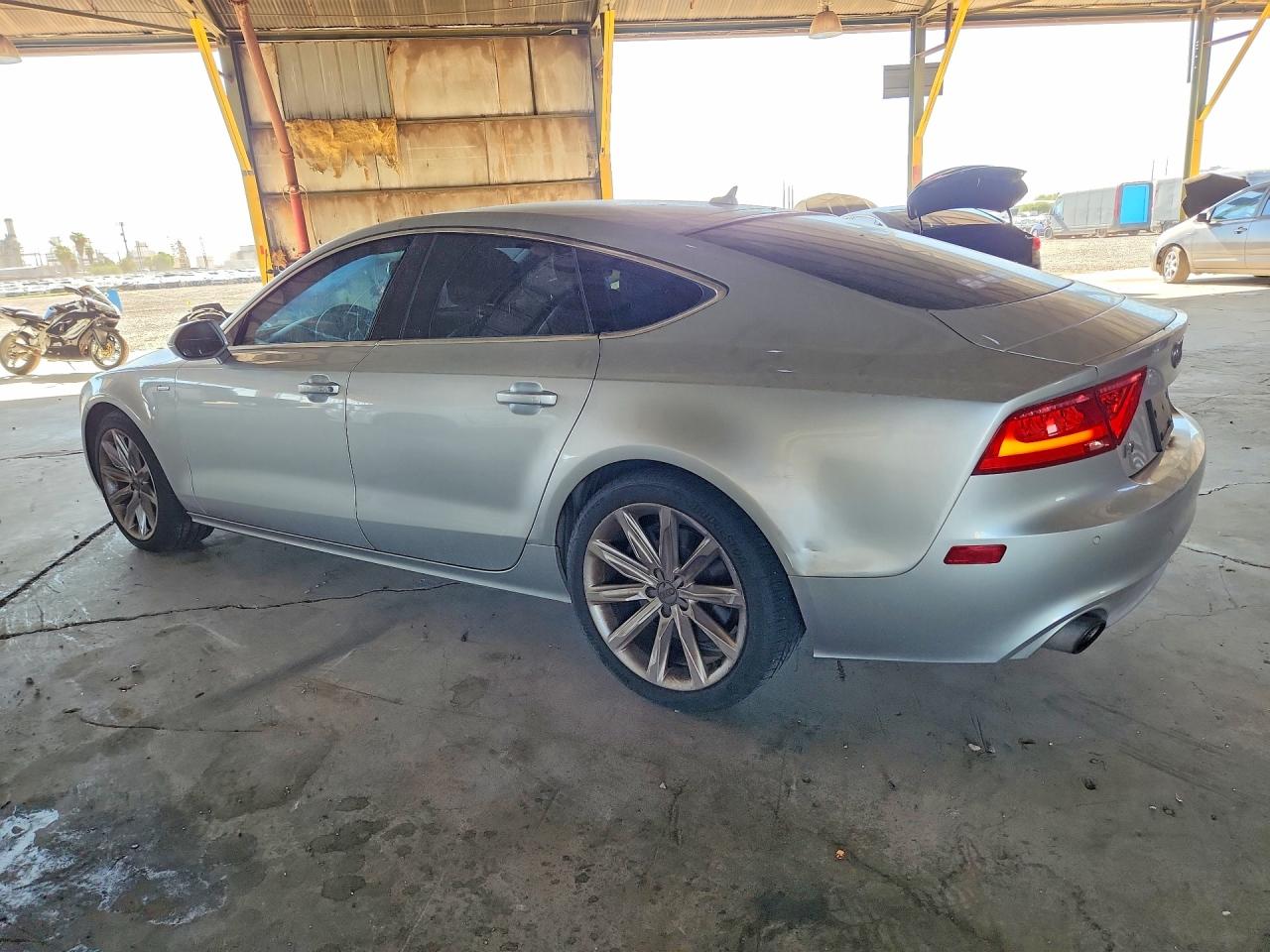 2012 Audi A7 Prestige Silver vin: WAUSGAFCXCN001527
