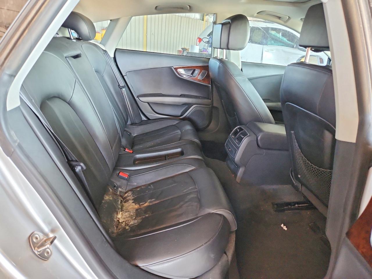 2012 Audi A7 Prestige Silver vin: WAUSGAFCXCN001527