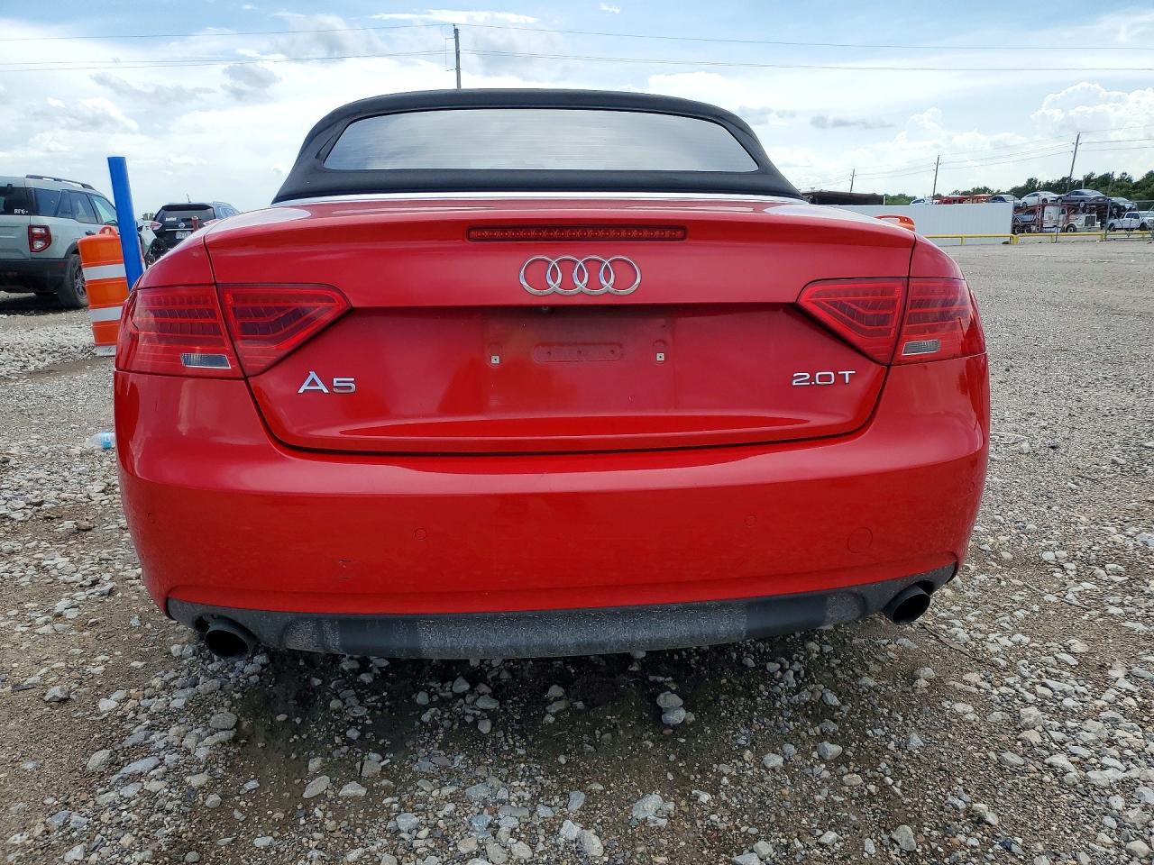 2013 Audi A5 Prestige Red vin: WAUTFAFH7DN007550