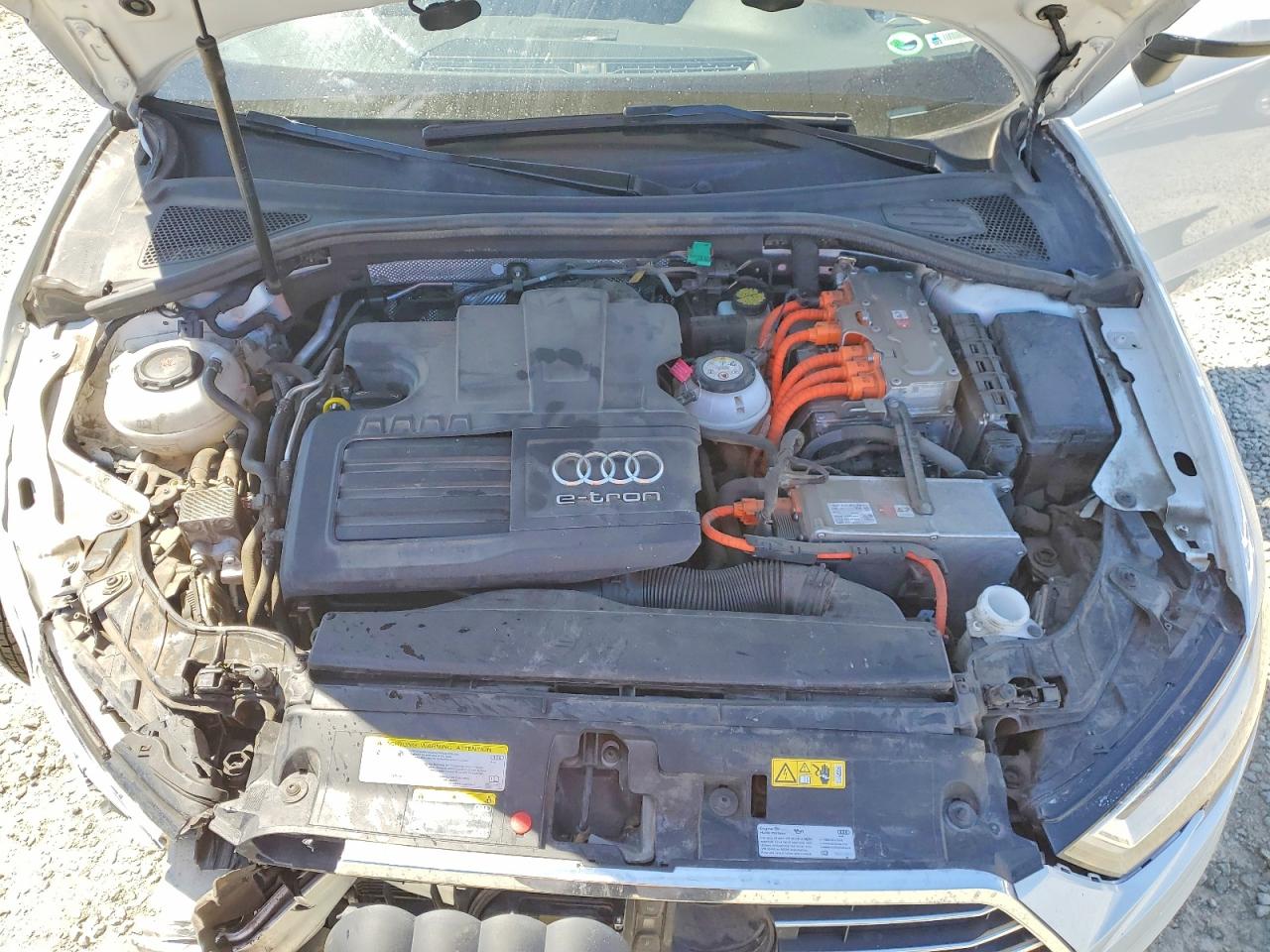 2018 Audi A3 E-tron Premium Plus White vin: WAUTPBFF0JA065293