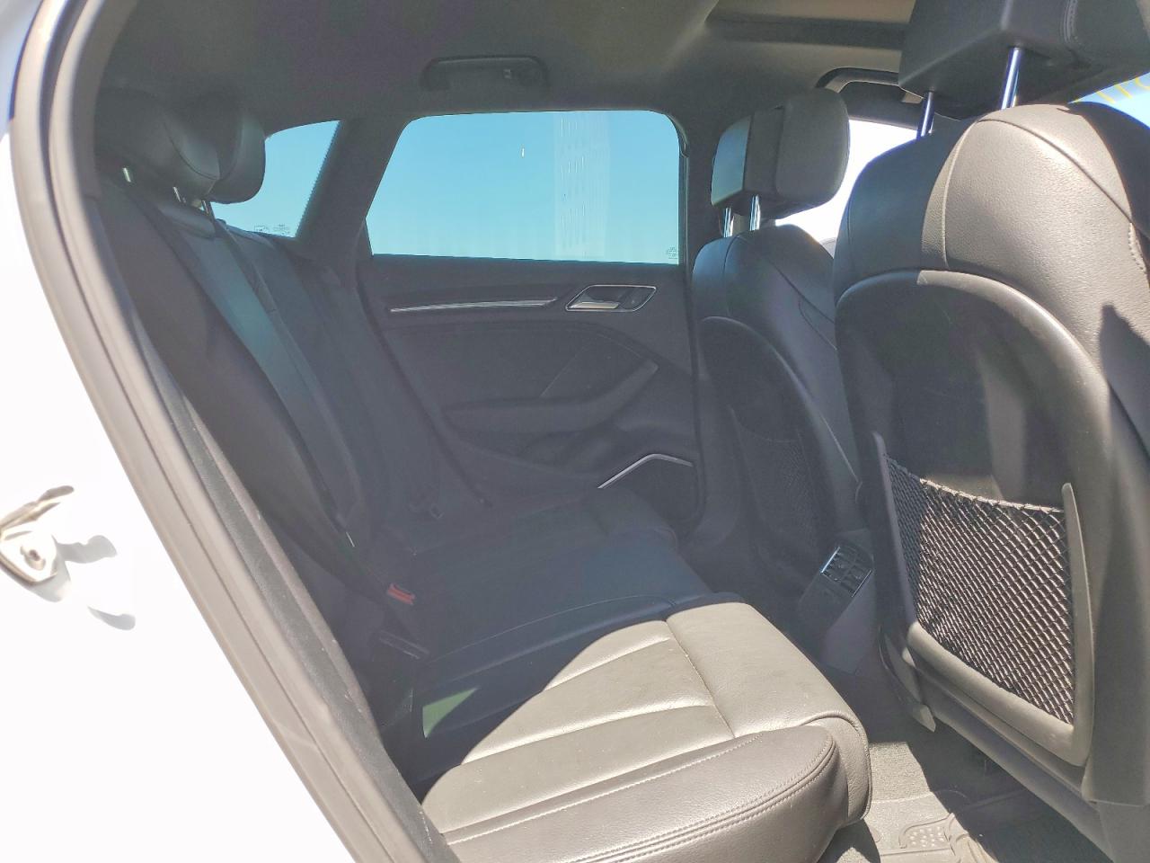 2018 Audi A3 E-tron Premium Plus White vin: WAUTPBFF0JA065293