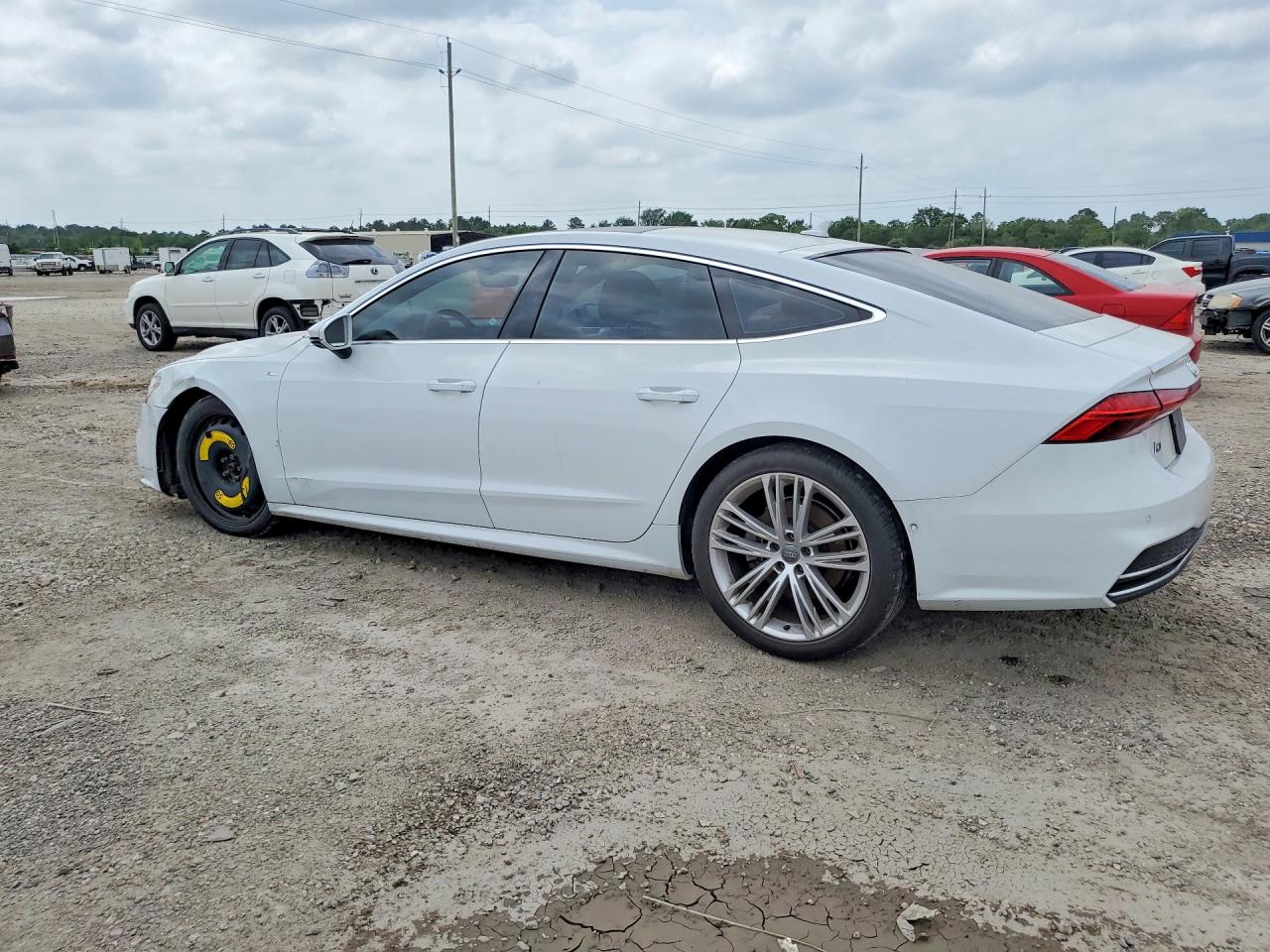 2019 Audi A7 Premium Plus S-line White vin: WAUU2AF20KN112407