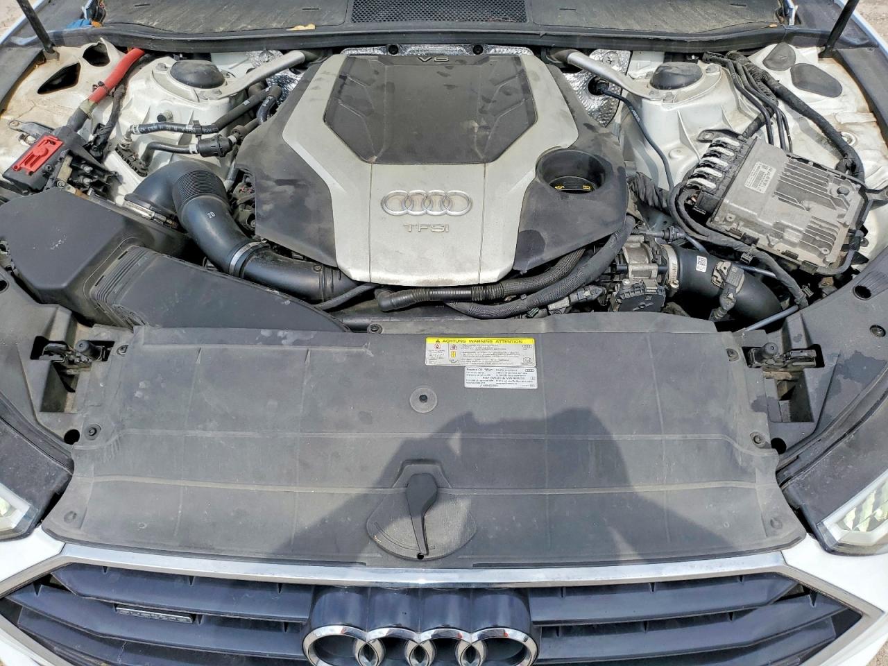 2019 Audi A7 Premium Plus S-line White vin: WAUU2AF20KN112407