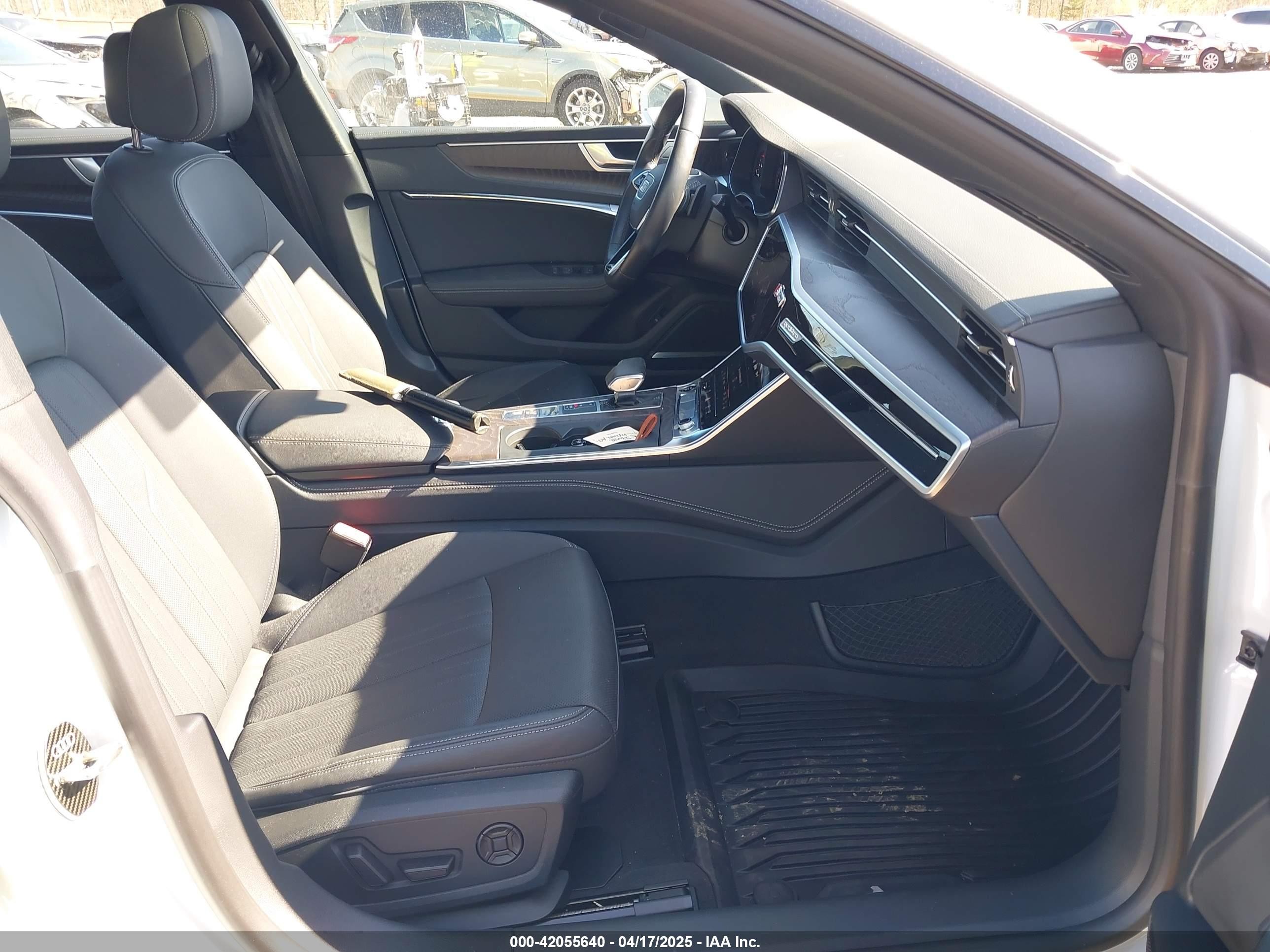 2023 Audi A7 Sportback Premium Plus 55 Tfsi E Quattro S Tronic White vin: WAUU2BF24PN040320
