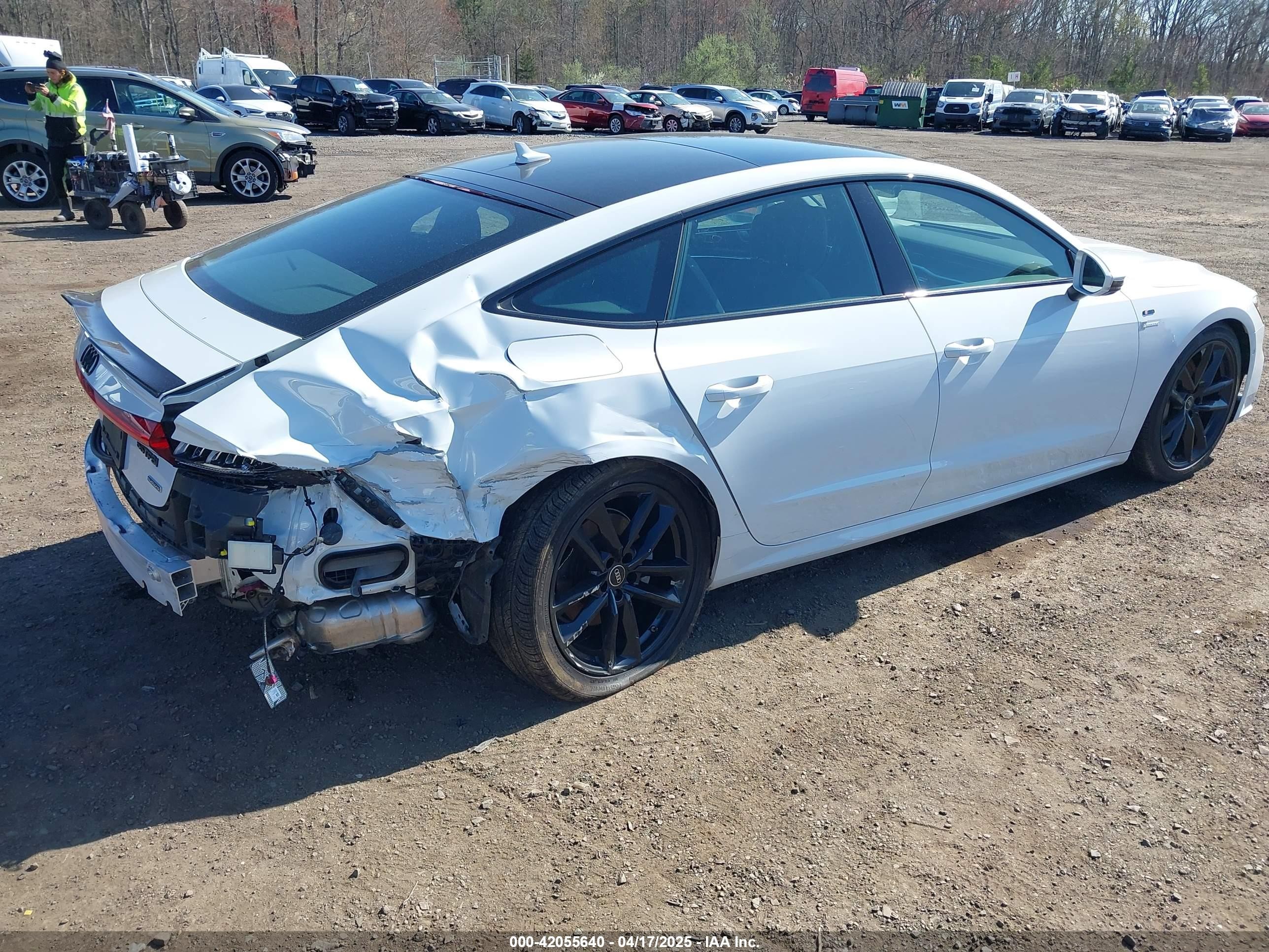 2023 Audi A7 Sportback Premium Plus 55 Tfsi E Quattro S Tronic White vin: WAUU2BF24PN040320