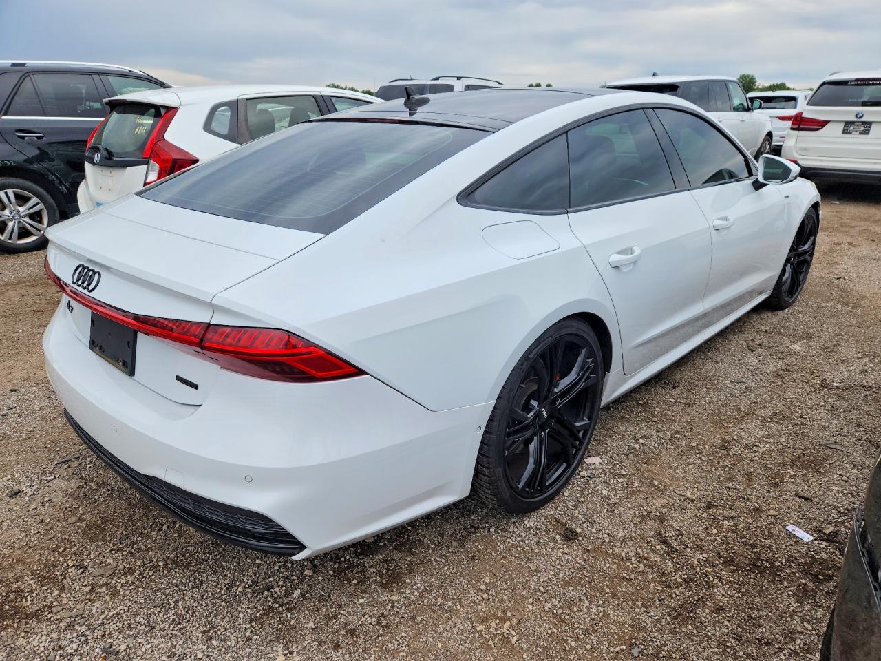 2019 Audi A7 Prestige S-line White vin: WAUV2AF21KN031386