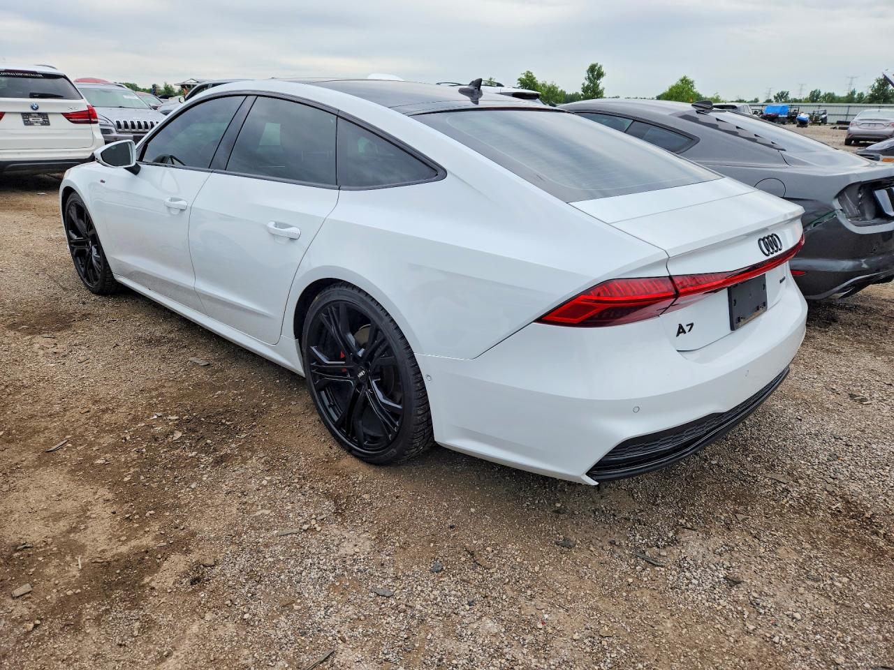 2019 Audi A7 Prestige S-line White vin: WAUV2AF21KN031386