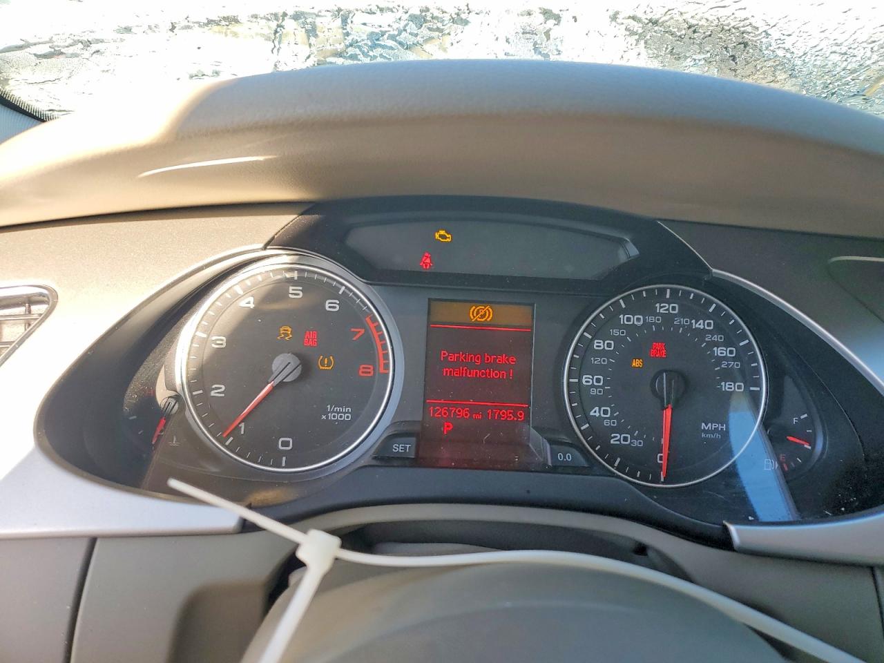 2009 Audi A4 2.0t Avant Quattro White vin: WAUVF78K09A198750