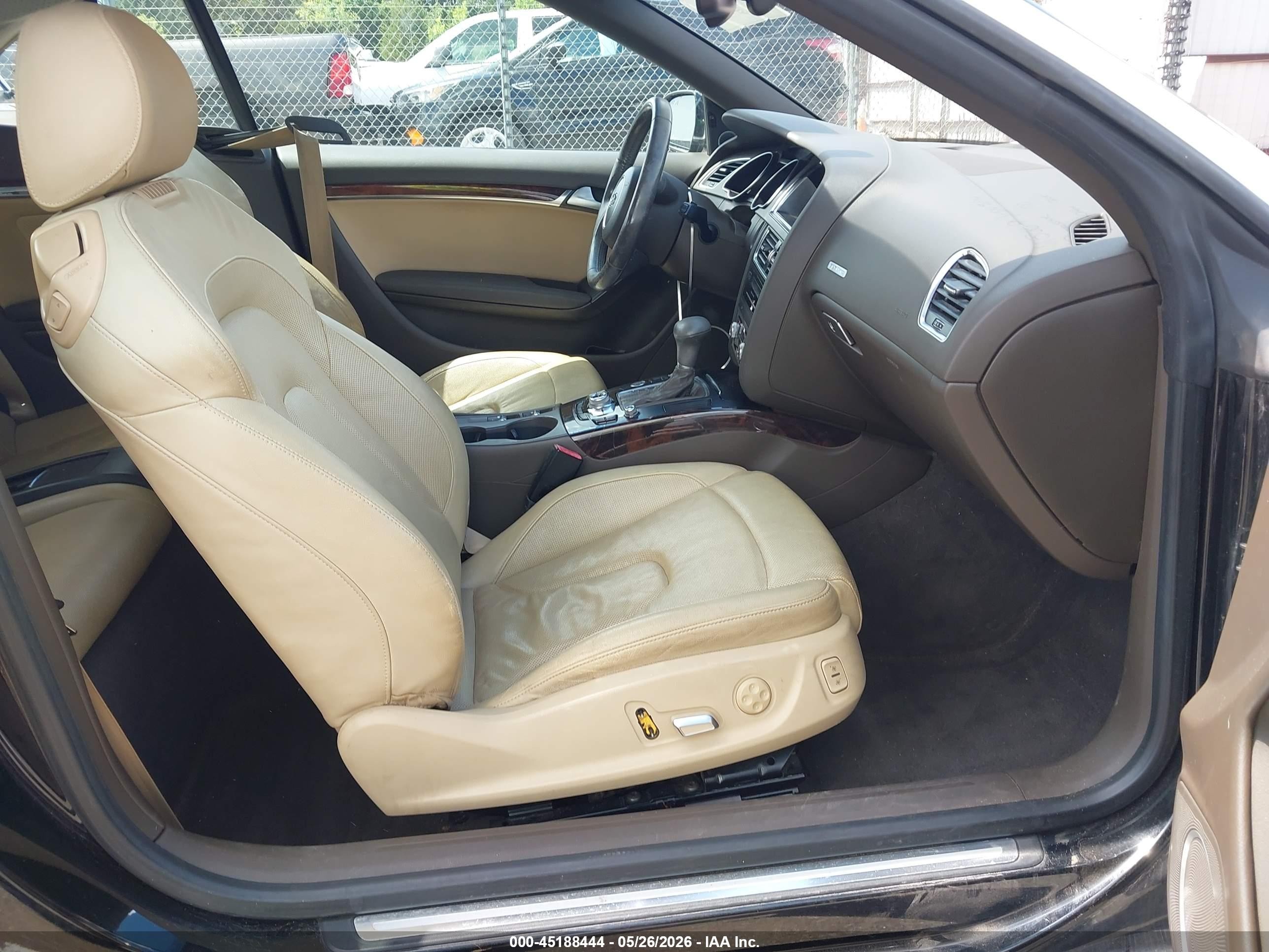 2013 Audi A5 2.0t Premium Black vin: WAUVFAFH1DN000747