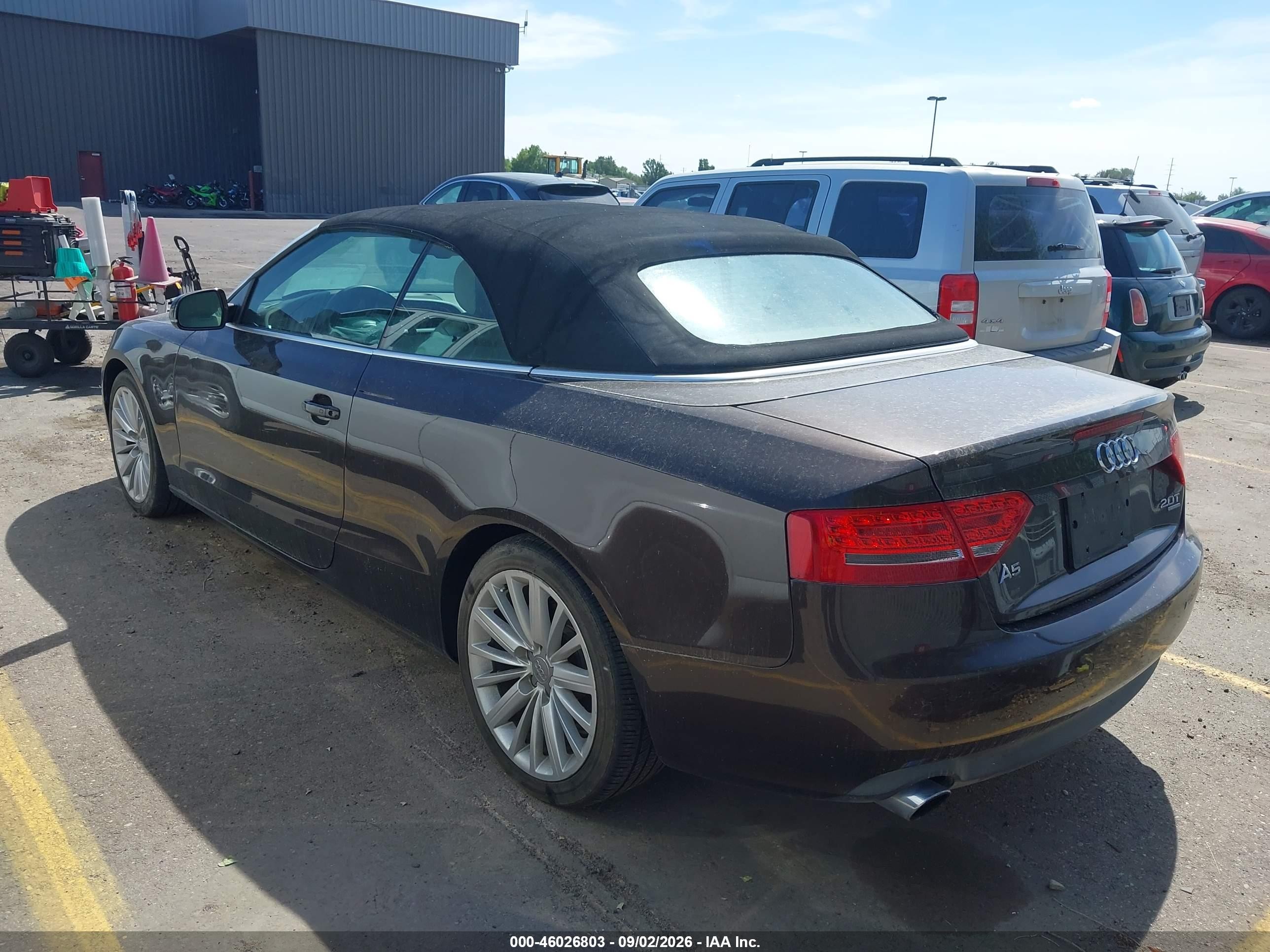 2011 Audi A5 2.0t Premium Коричневый vin: WAUVFAFH4BN019208