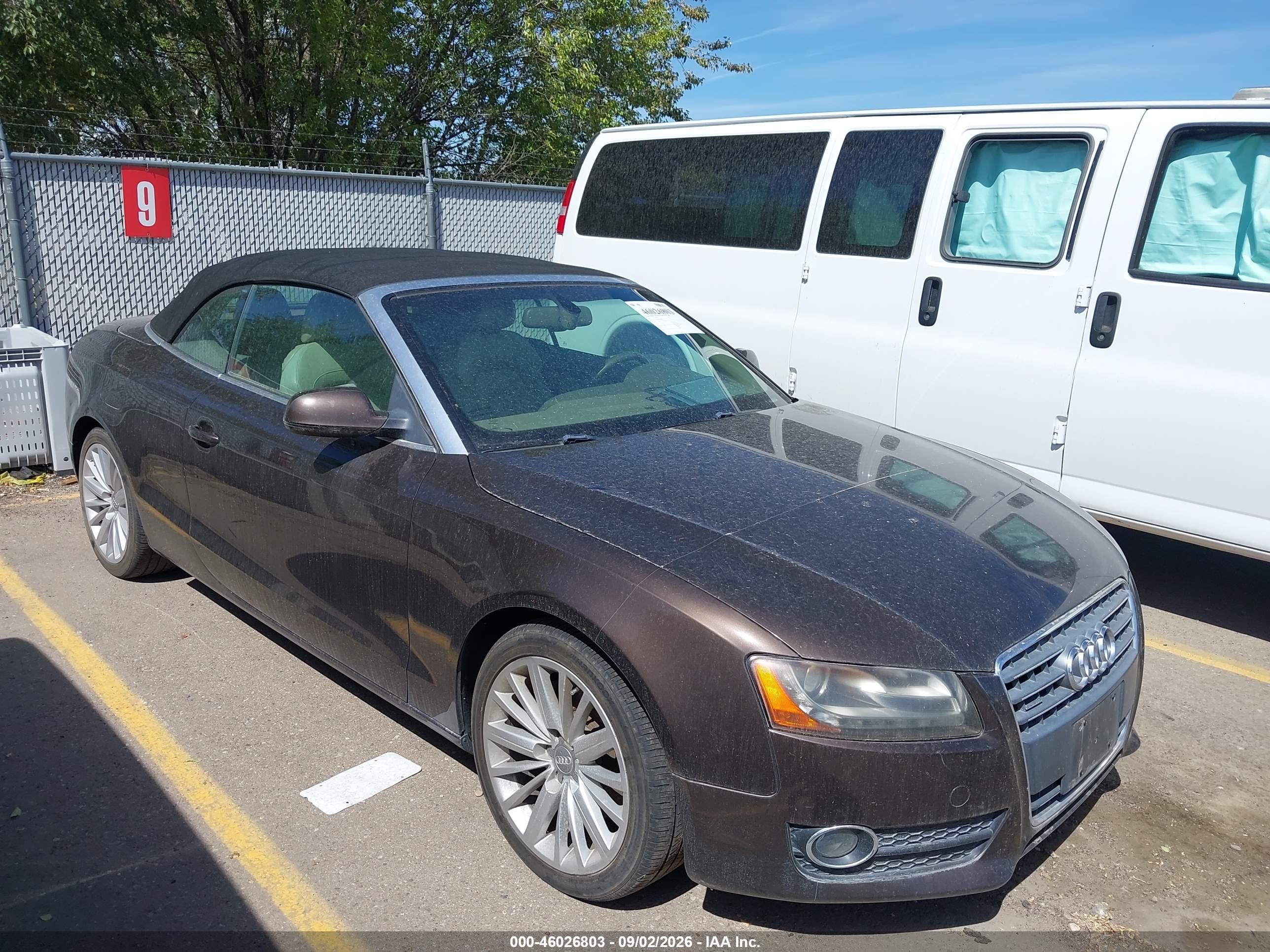 2011 Audi A5 2.0t Premium Коричневый vin: WAUVFAFH4BN019208