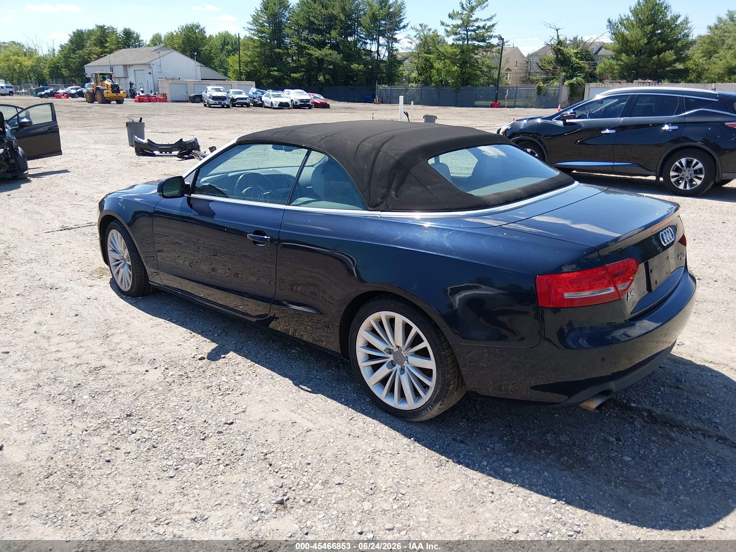 2010 Audi A5 2.0t Premium Black vin: WAUVFAFH8AN018299