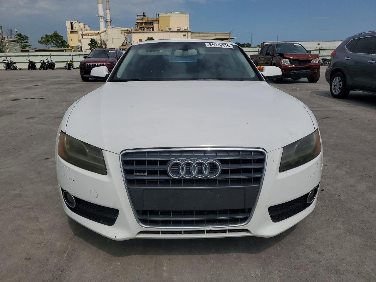 2011 Audi A5 Prestige White vin: WAUVFAFR0BA074156