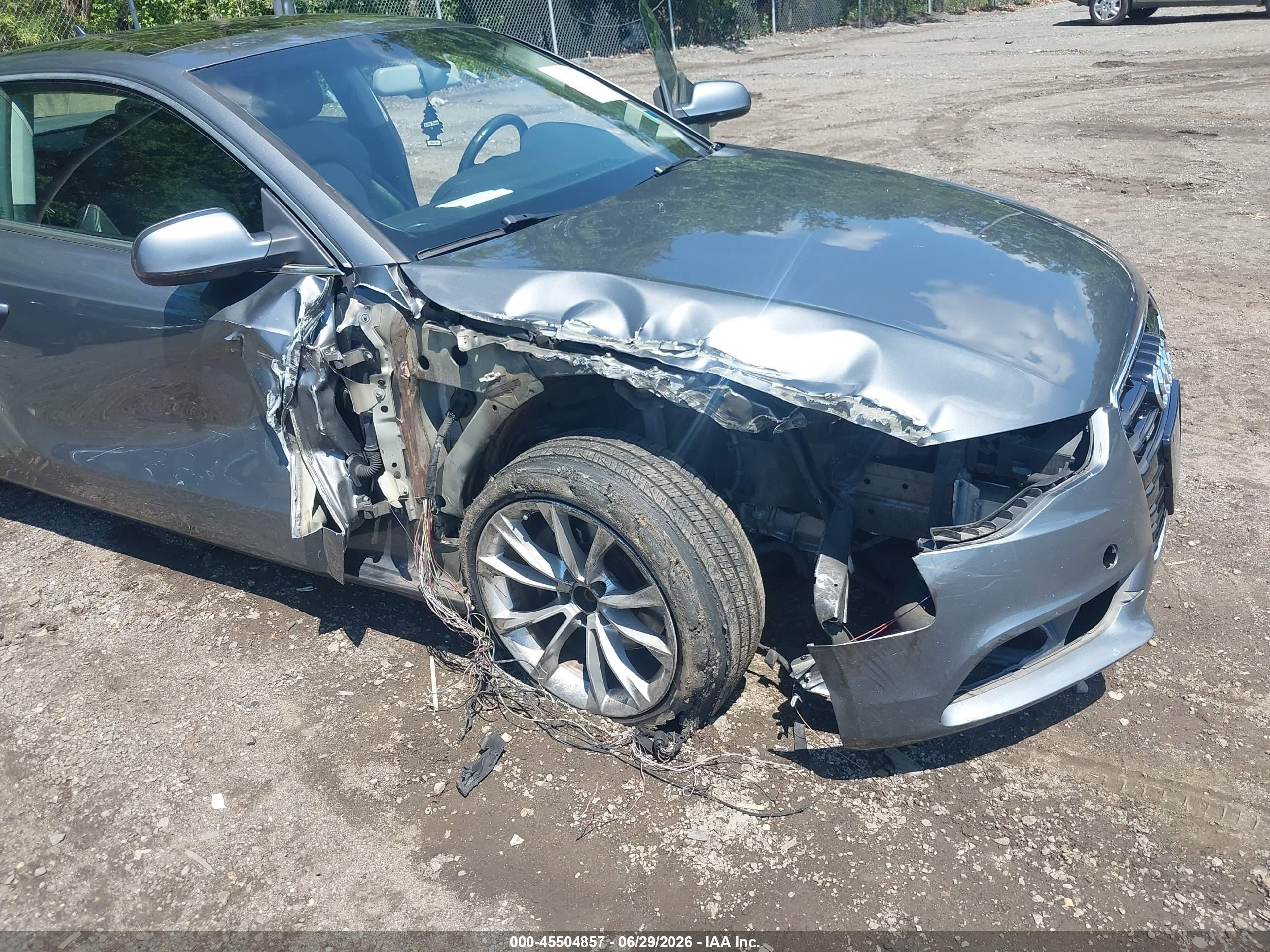 2013 Audi A5 2.0t Premium Silver vin: WAUVFAFR2DA044823
