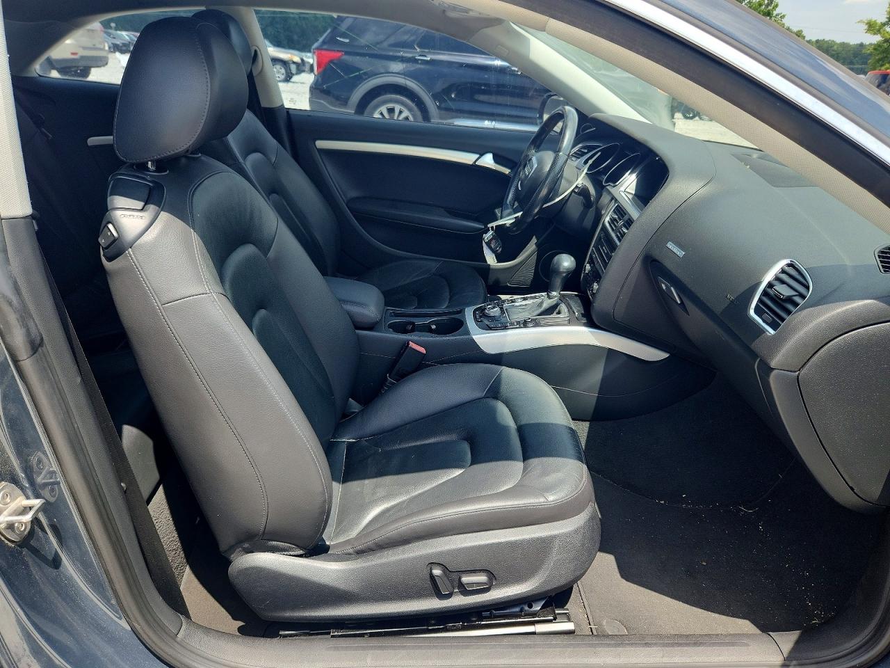 2010 Audi A5 Prestige Gray vin: WAUVFAFR3AA048424