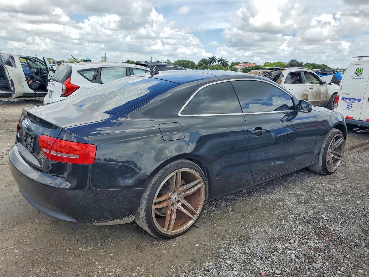 2010 Audi A5 Prestige Black vin: WAUVFAFR7AA006757