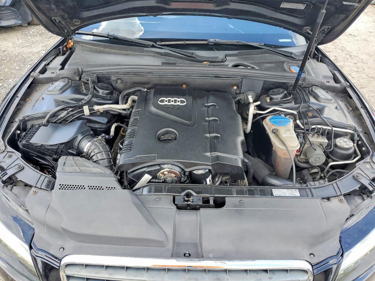2010 Audi A5 Prestige Black vin: WAUVFAFR7AA006757
