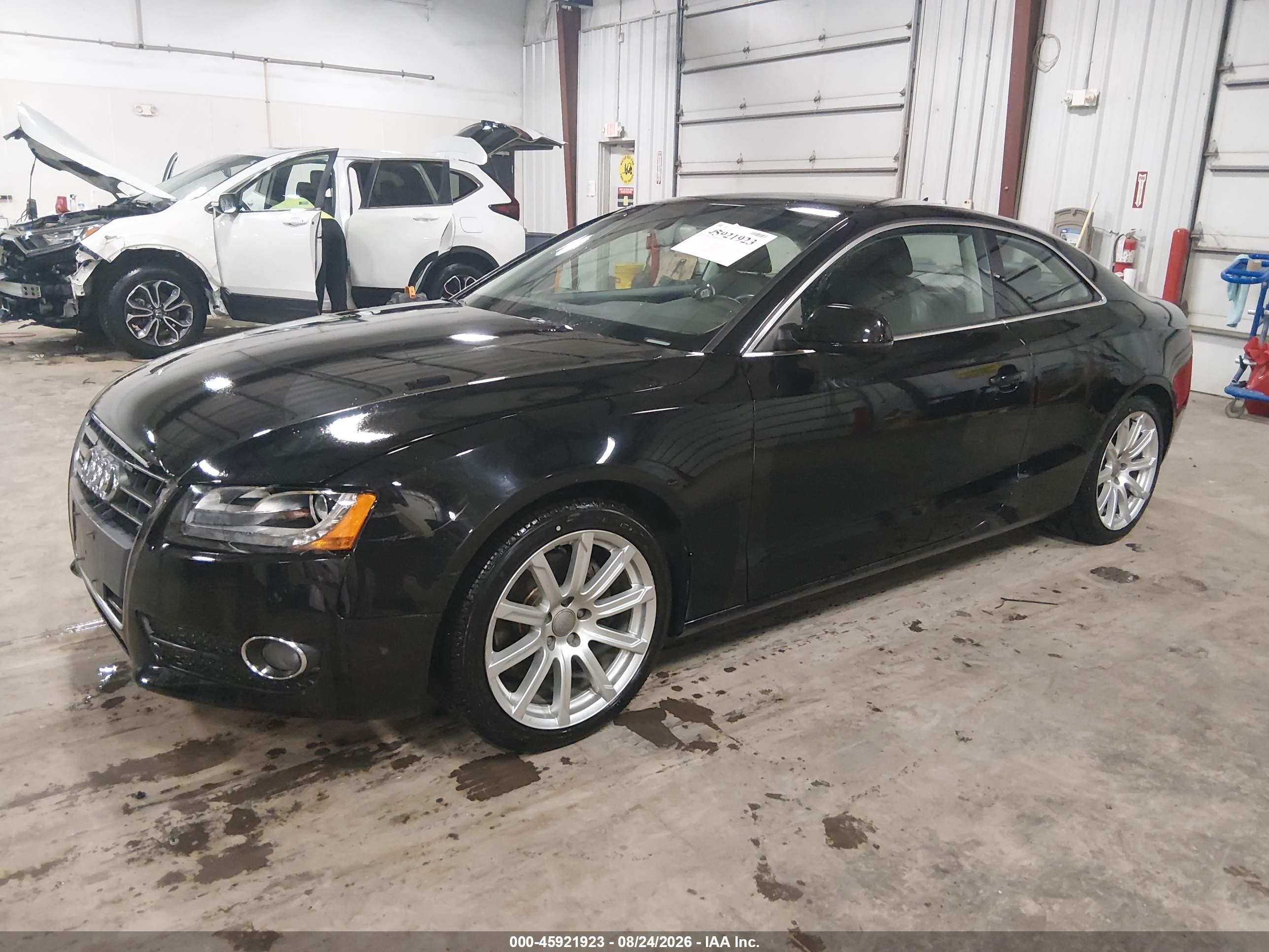 2012 Audi A5 2.0t Prestige Черный vin: WAUVFAFR7CA019673