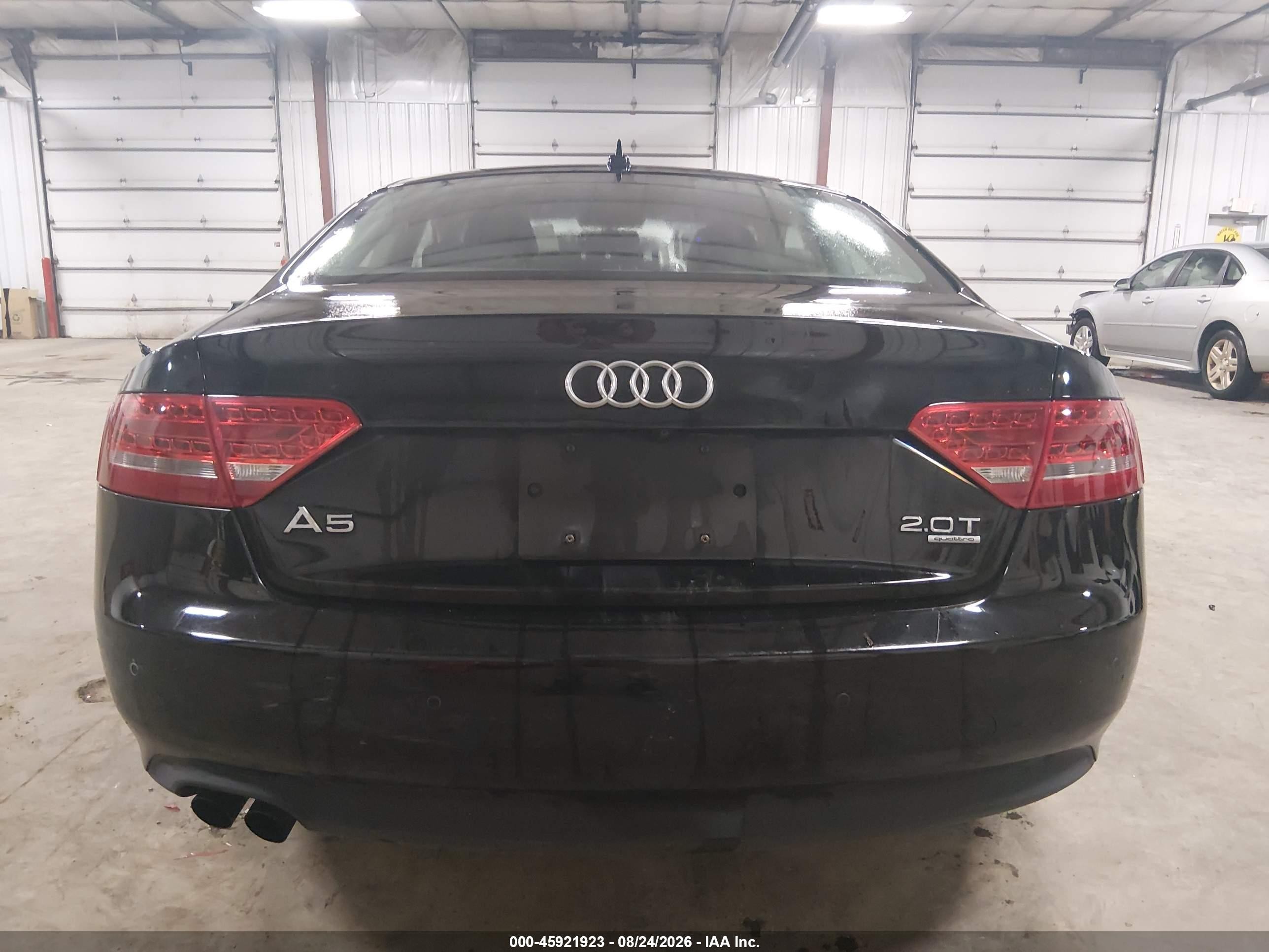 2012 Audi A5 2.0t Prestige Черный vin: WAUVFAFR7CA019673
