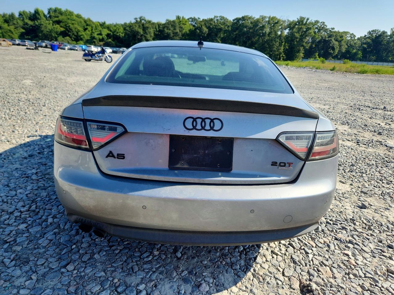 2011 Audi A5 Prestige Silver vin: WAUVFAFR9BA025053