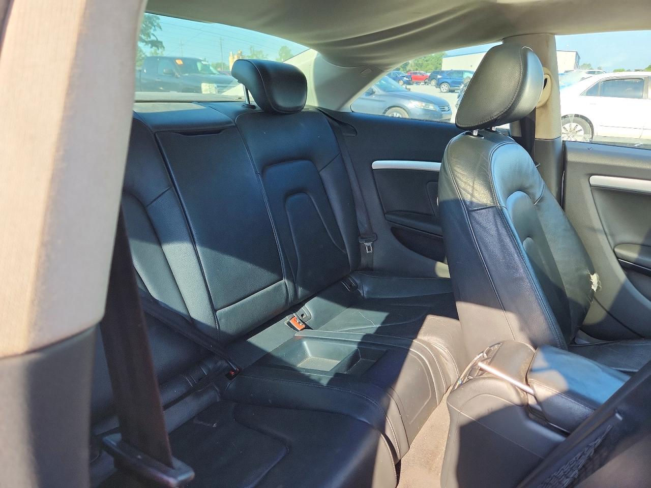 2011 Audi A5 Prestige Silver vin: WAUVFAFR9BA025053