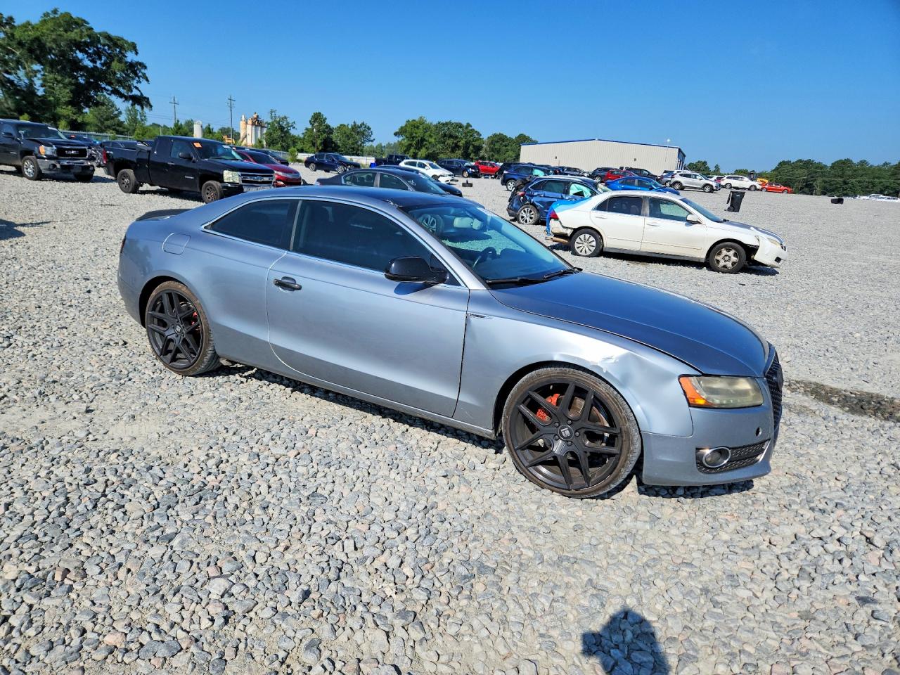 2011 Audi A5 Prestige Silver vin: WAUVFAFR9BA025053