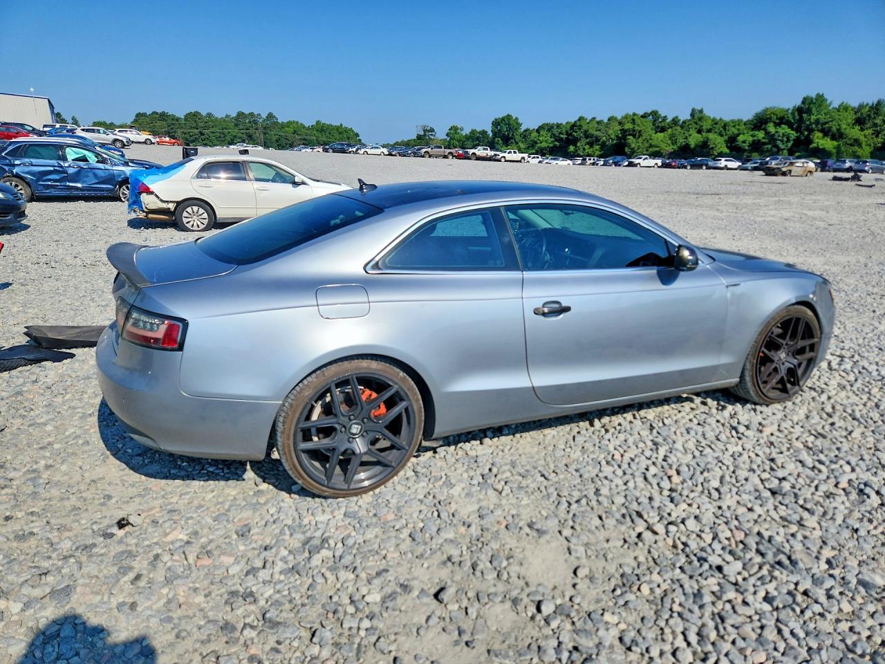 2011 Audi A5 Prestige Silver vin: WAUVFAFR9BA025053
