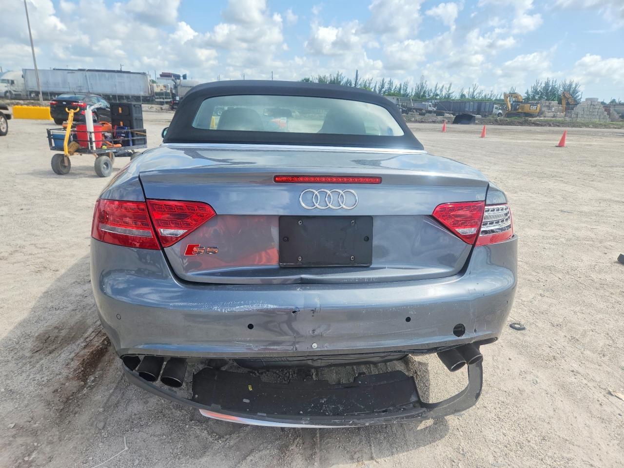 2012 Audi S5 Prestige Gray vin: WAUVGAFH6CN005759