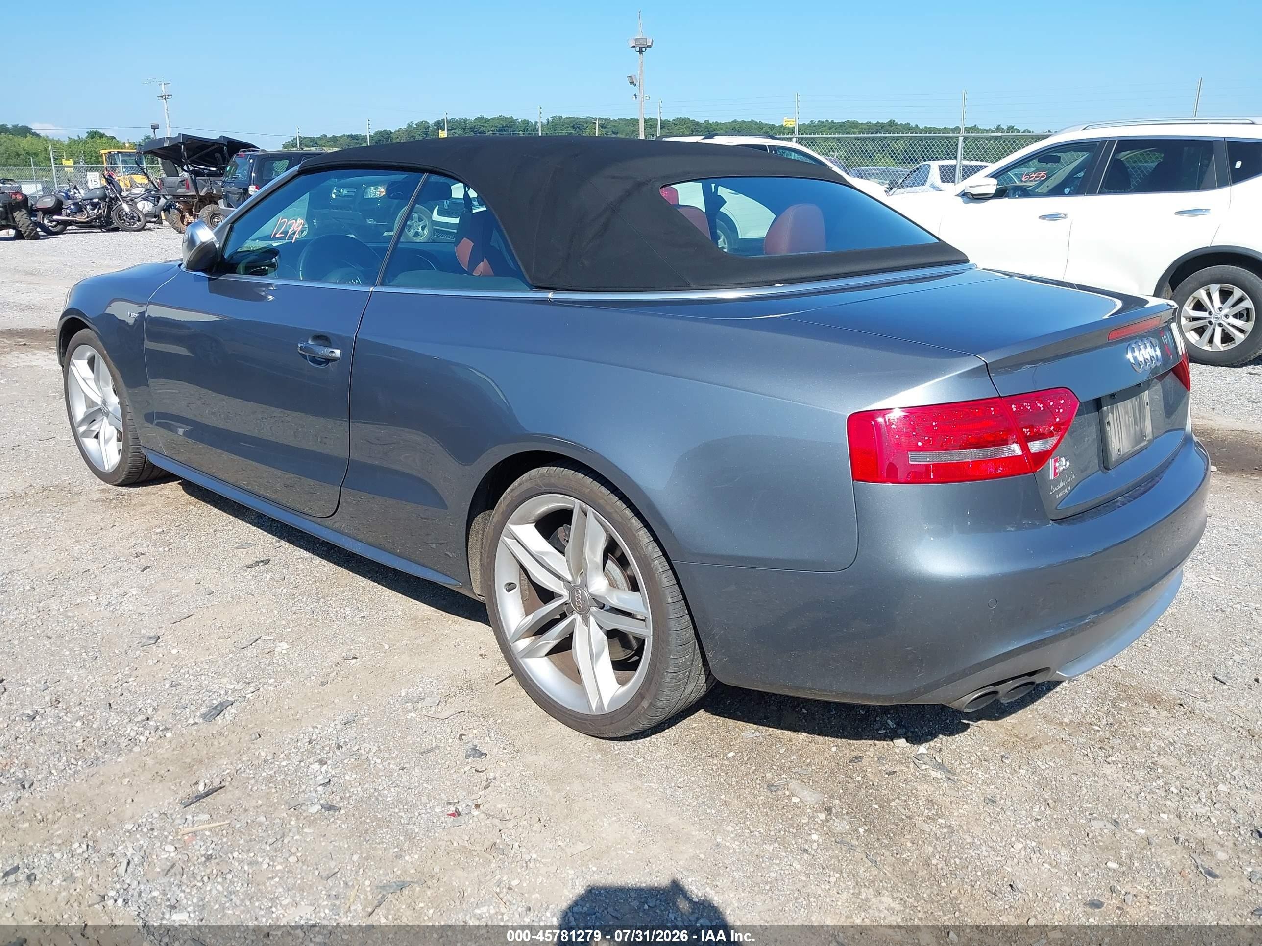 2012 Audi S5 Prestige Gray vin: WAUVGAFHXCN004131