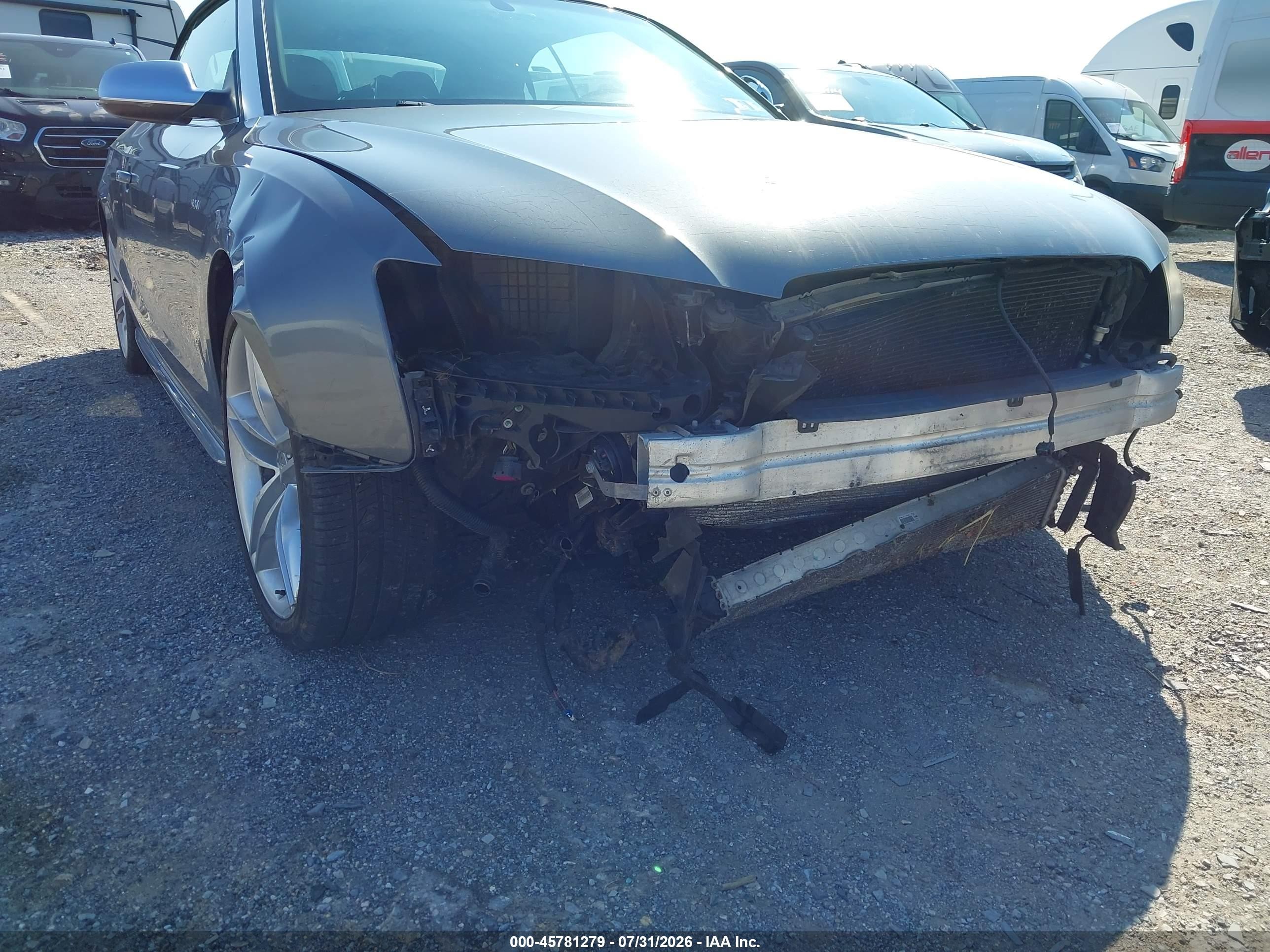 2012 Audi S5 Prestige Gray vin: WAUVGAFHXCN004131