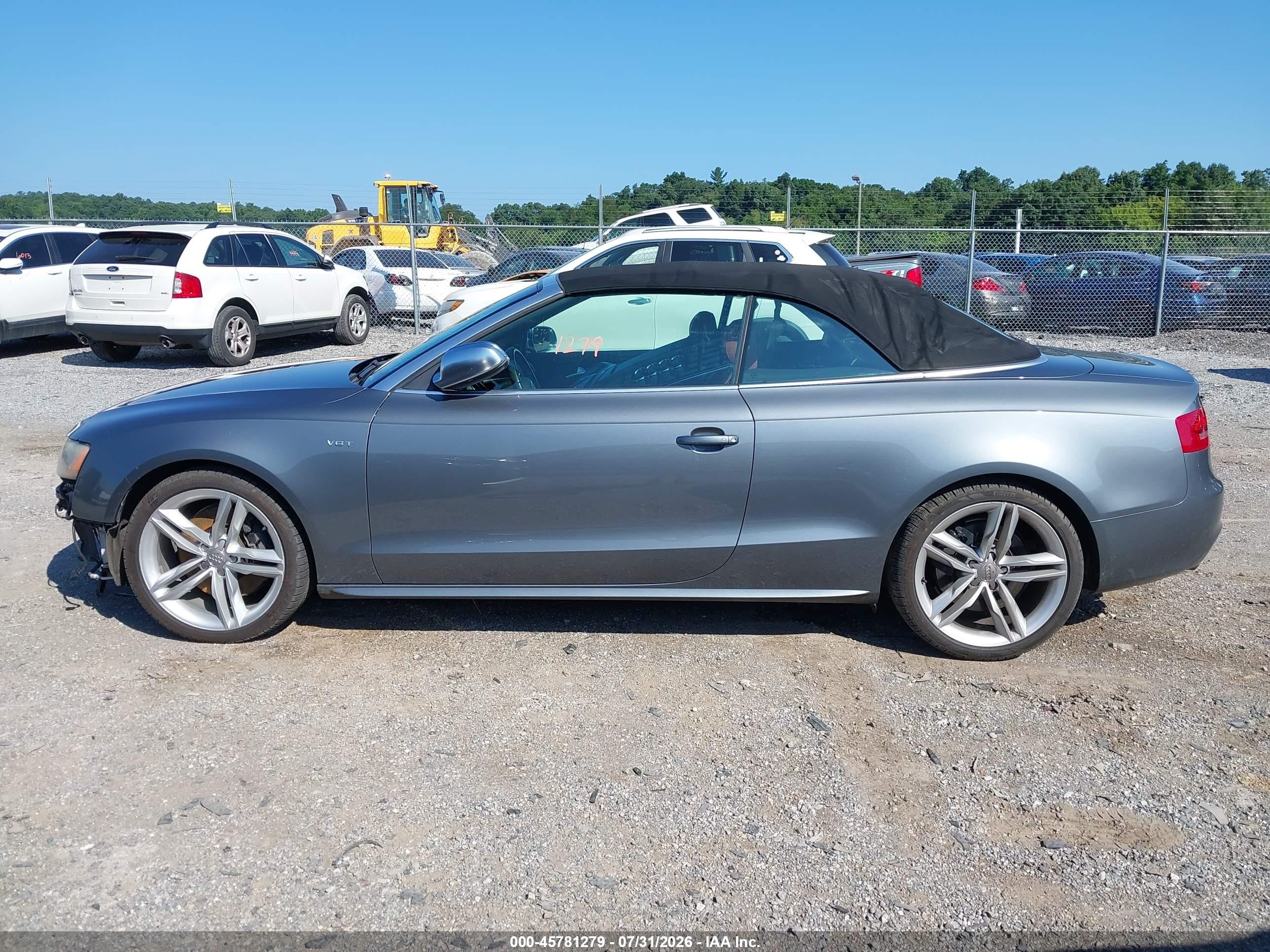 2012 Audi S5 Prestige Gray vin: WAUVGAFHXCN004131