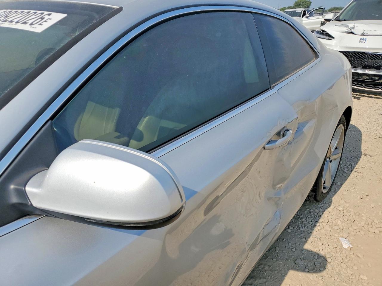 2010 Audi A5 Prestige Silver vin: WAUVKAFR7AA006155