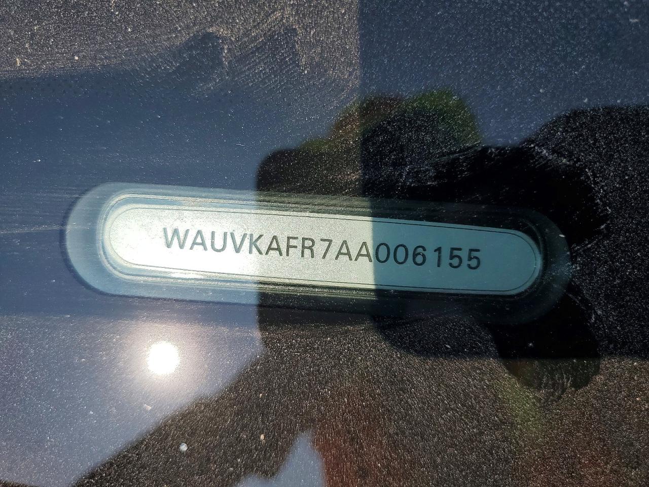 2010 Audi A5 Prestige Silver vin: WAUVKAFR7AA006155