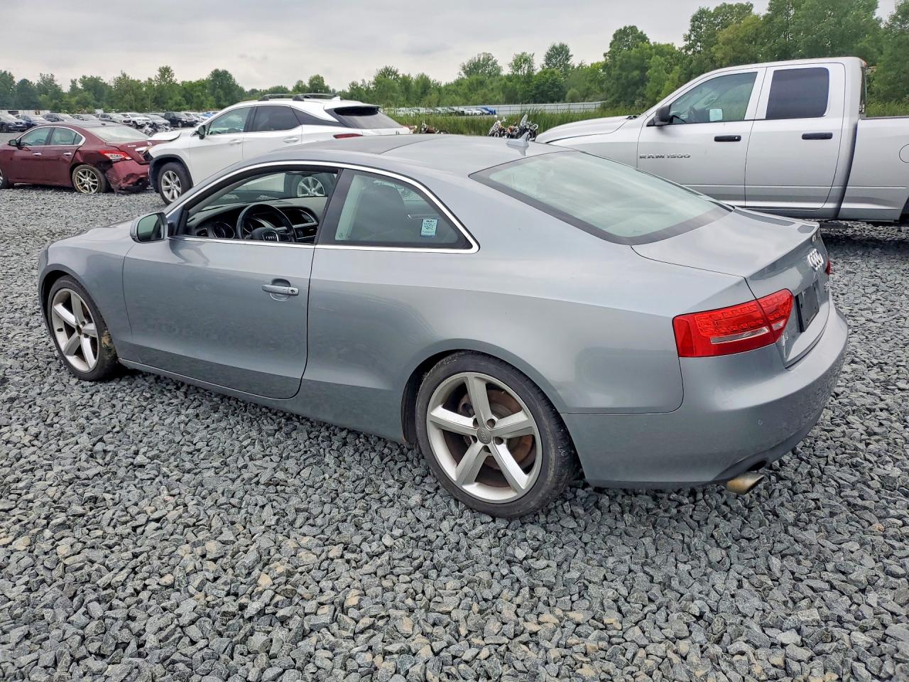 2010 Audi A5 Prestige Silver vin: WAUVKAFR8AA009517