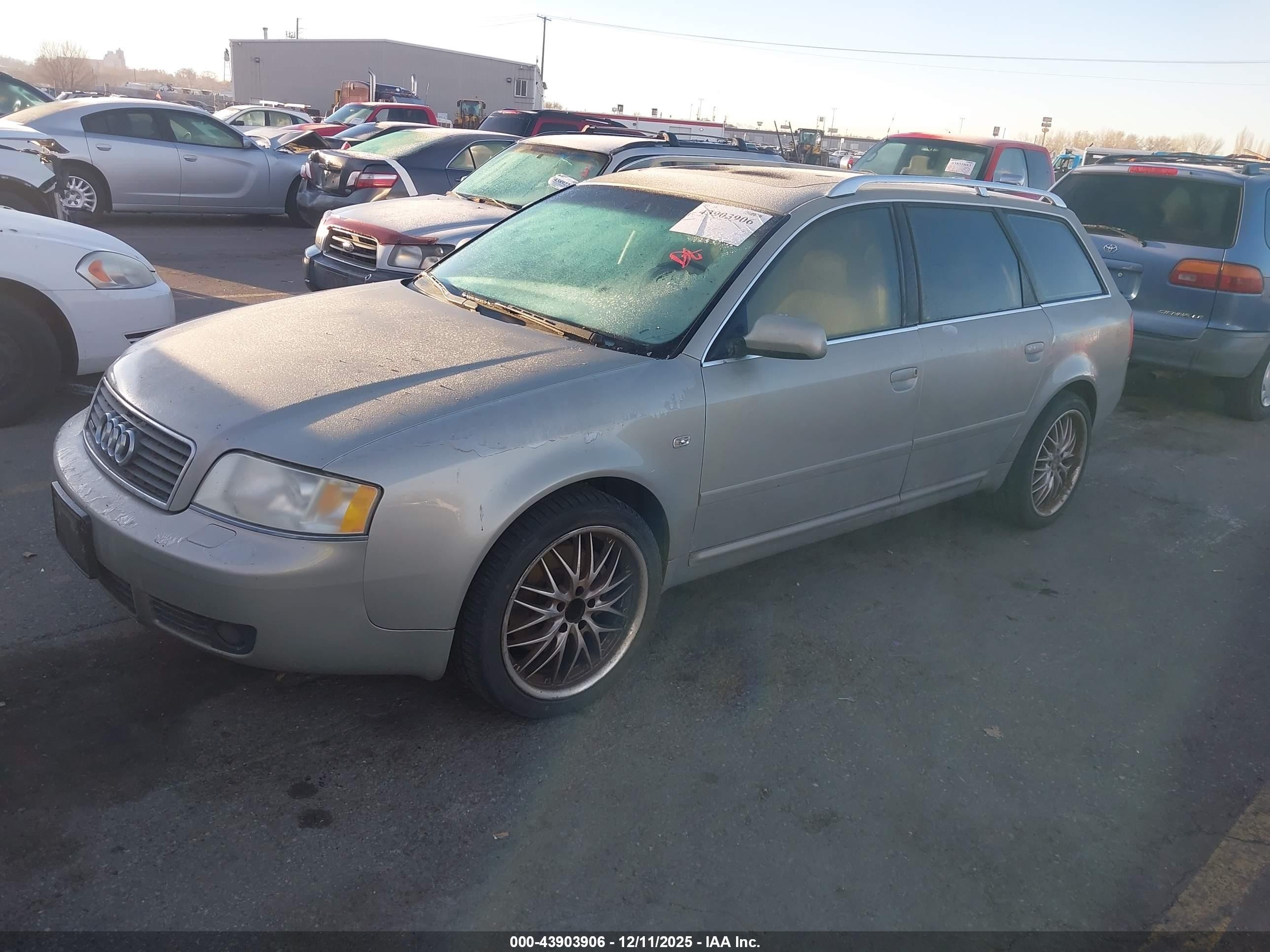 2004 Audi A6 Avant Gold vin: WAUVT54B14N090335