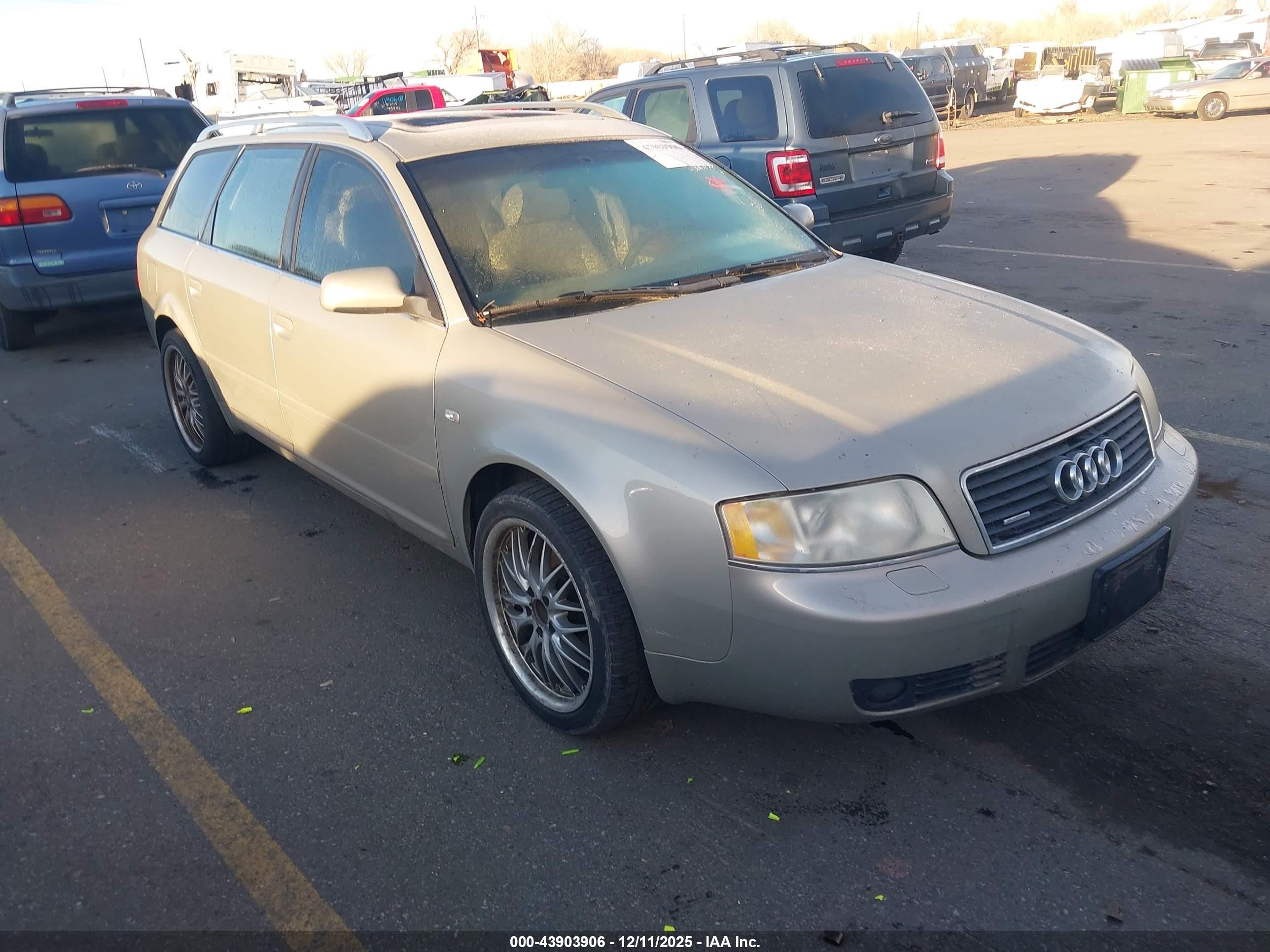 2004 Audi A6 Avant Gold vin: WAUVT54B14N090335