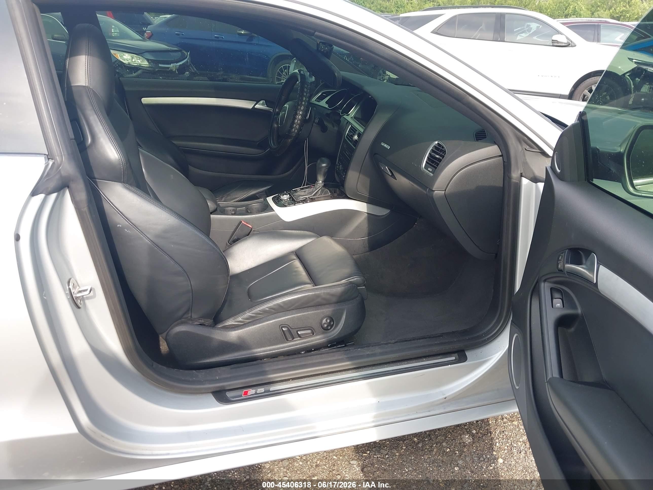 2011 Audi S5 4.2 Premium Plus Gray vin: WAUVVAFR0BA028622
