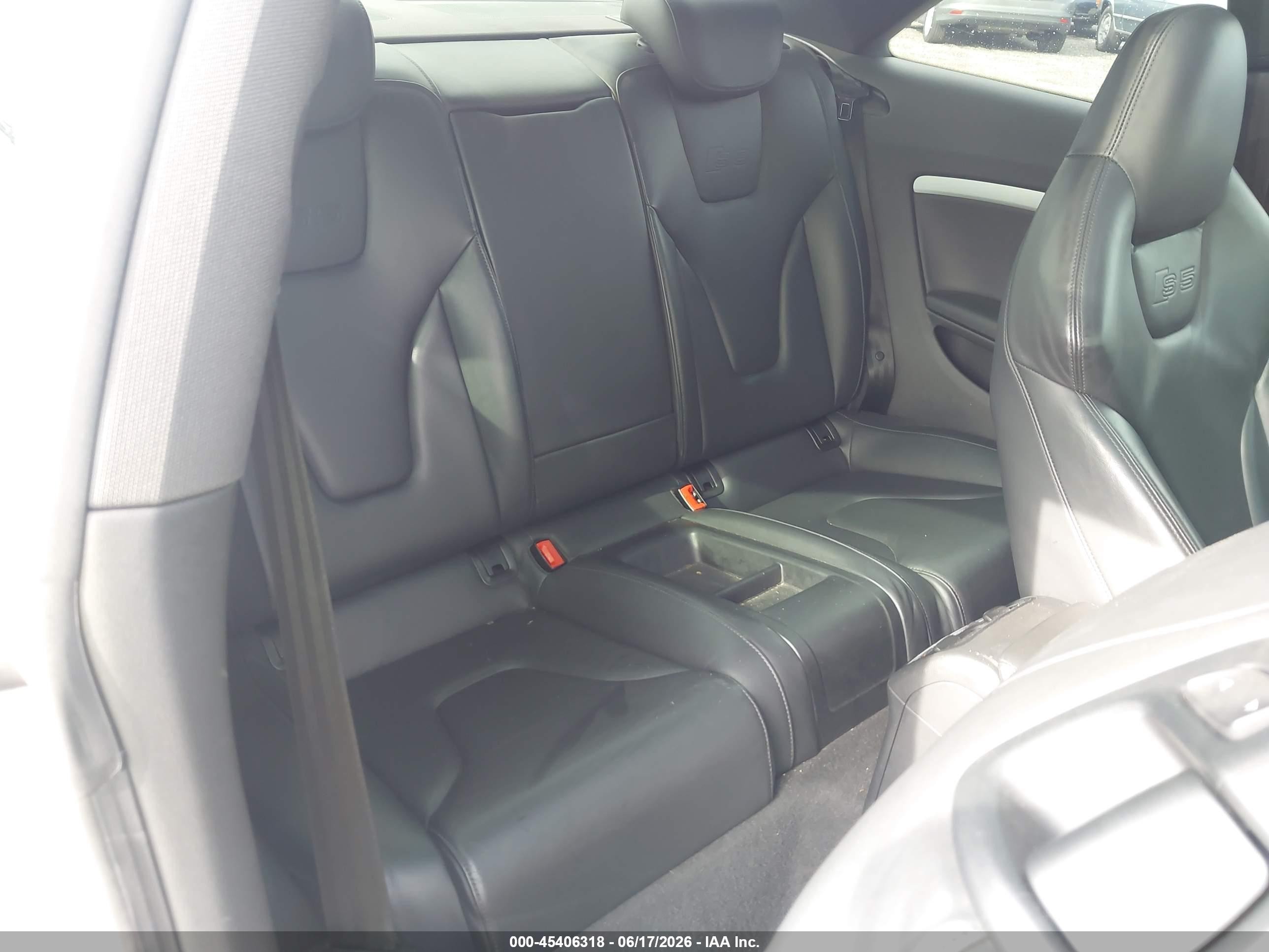 2011 Audi S5 4.2 Premium Plus Gray vin: WAUVVAFR0BA028622