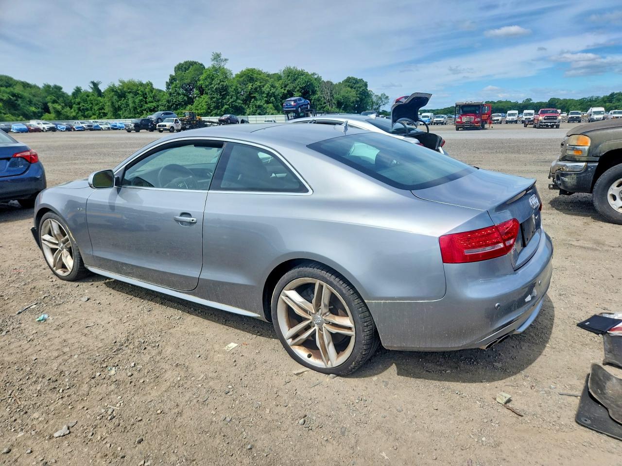 2010 Audi S5 Prestige Silver vin: WAUVVAFR1AA007700