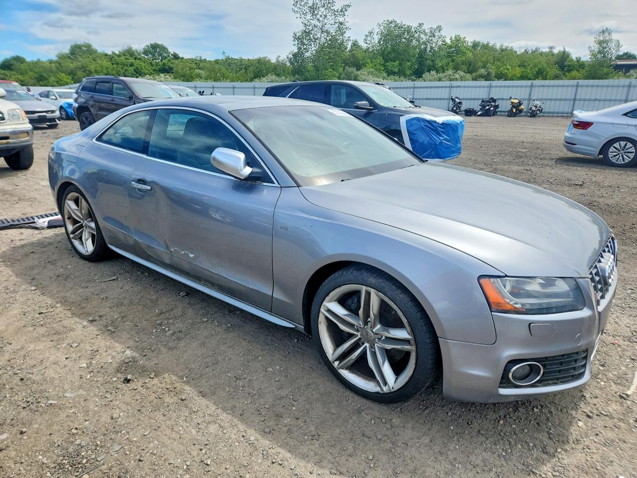 2010 Audi S5 Prestige Silver vin: WAUVVAFR1AA007700