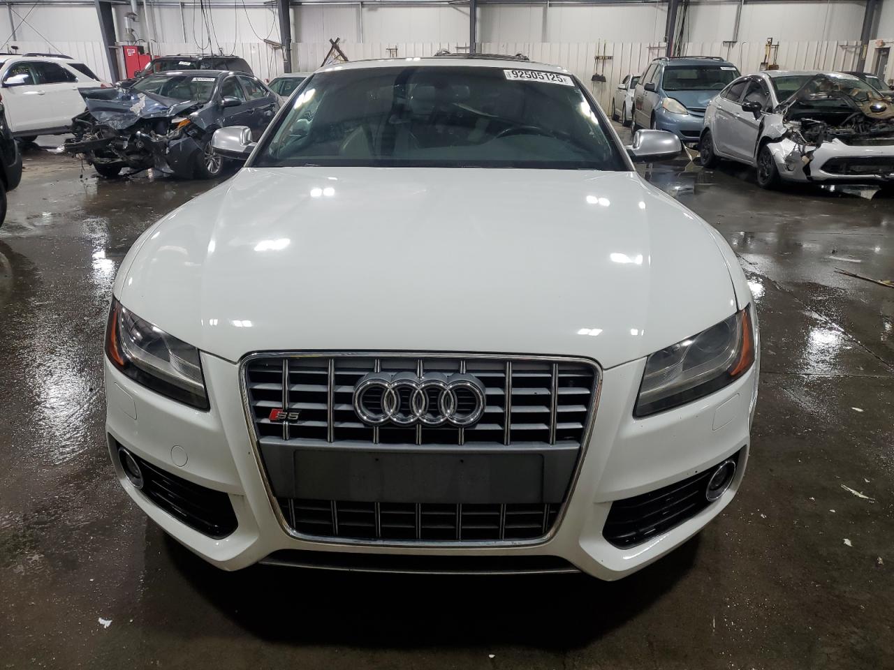 2011 Audi S5 Prestige Белый vin: WAUVVAFR5BA015784