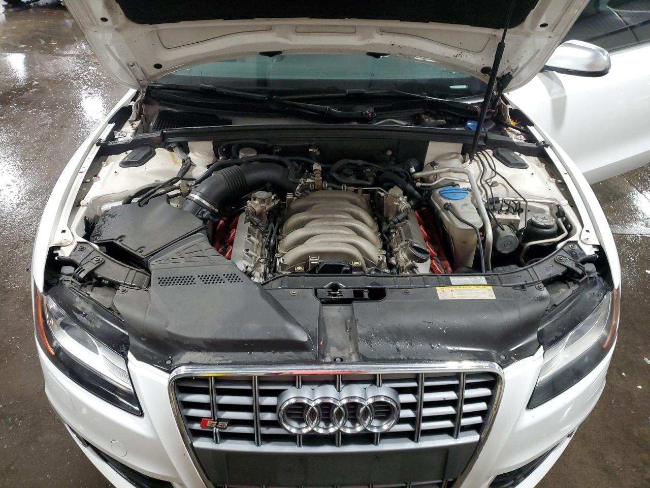 2011 Audi S5 Prestige Белый vin: WAUVVAFR5BA015784