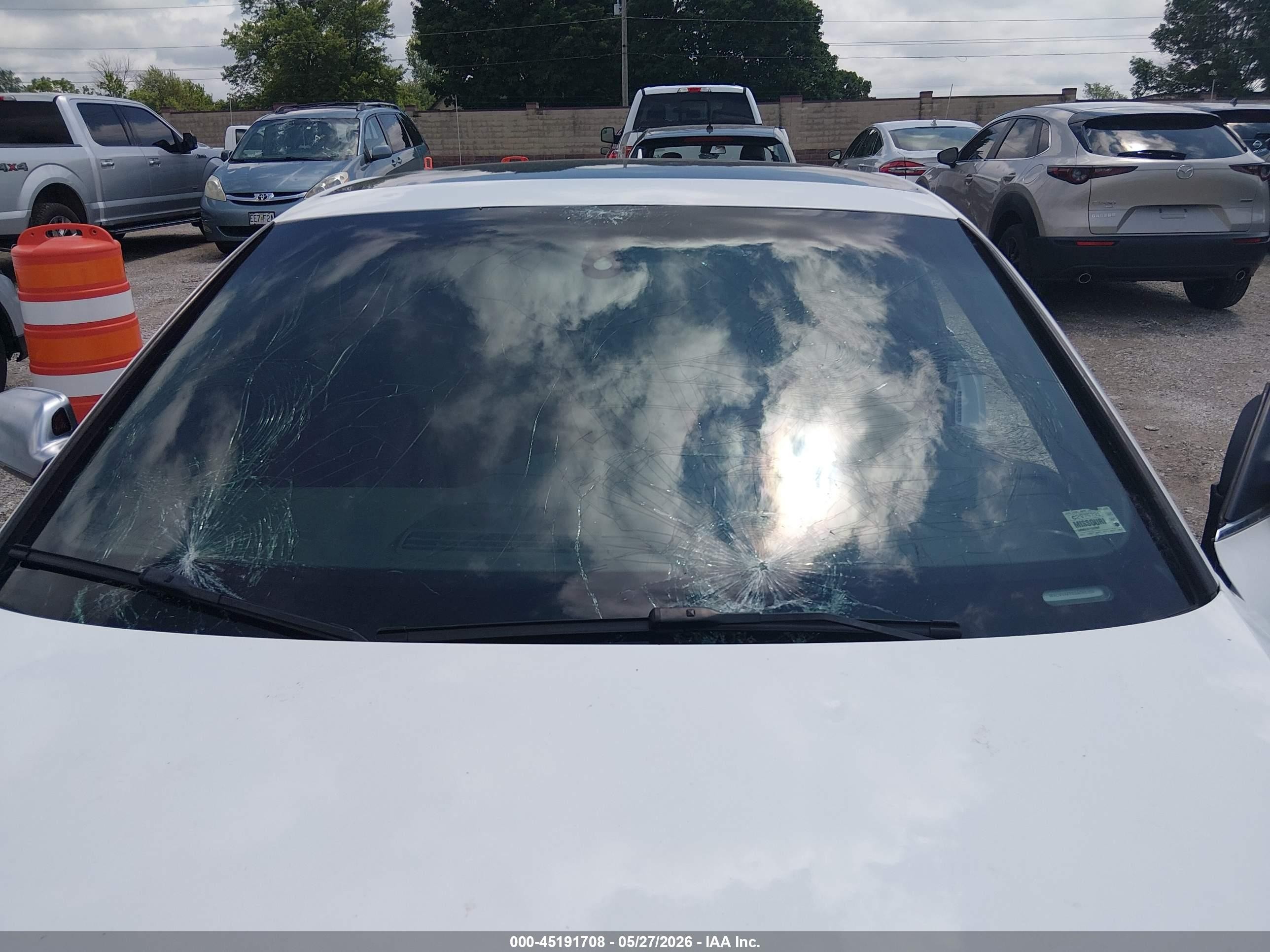 2010 Audi S5 4.2 Premium Plus White vin: WAUVVAFR8AA065304