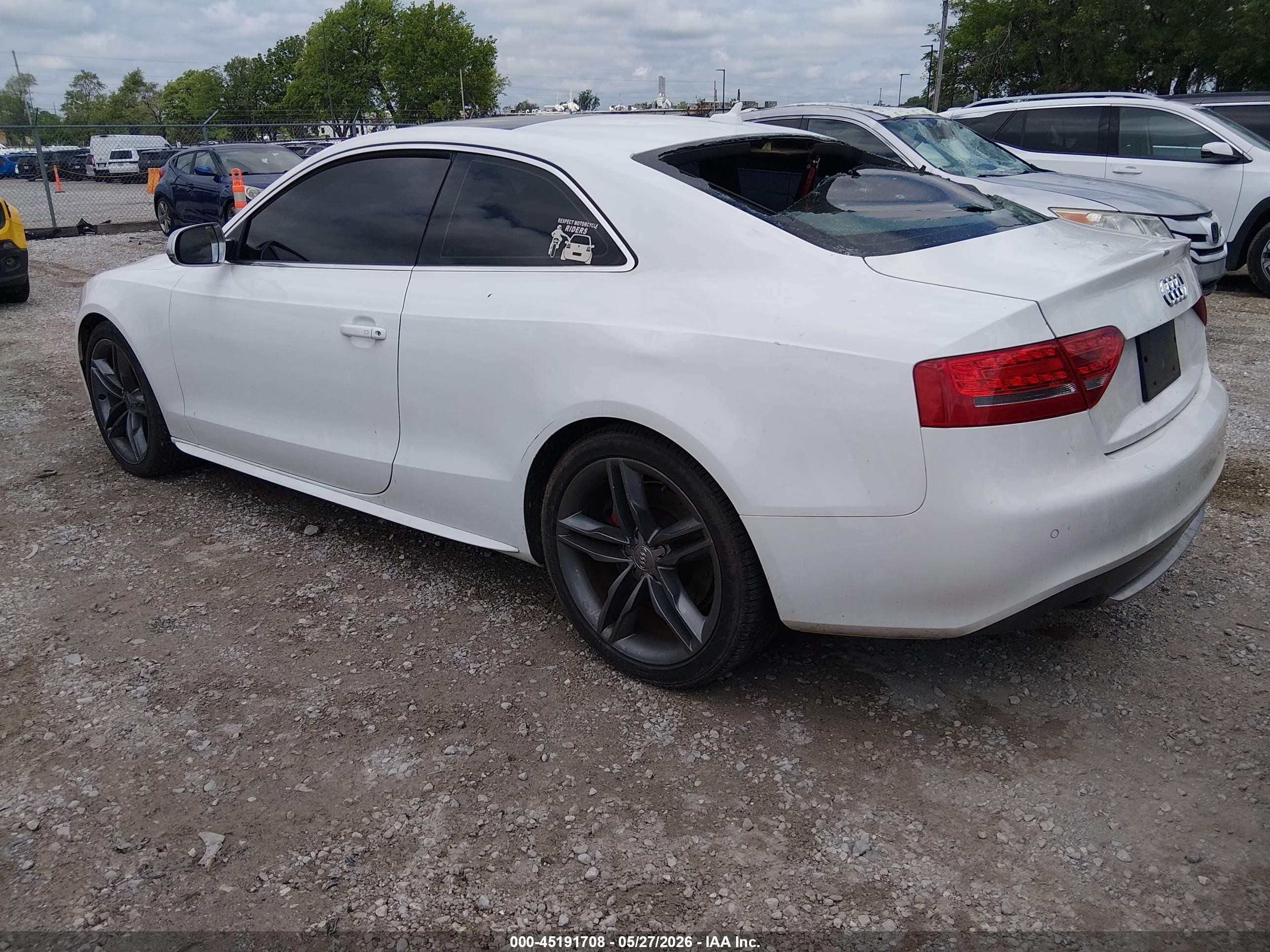 2010 Audi S5 4.2 Premium Plus White vin: WAUVVAFR8AA065304