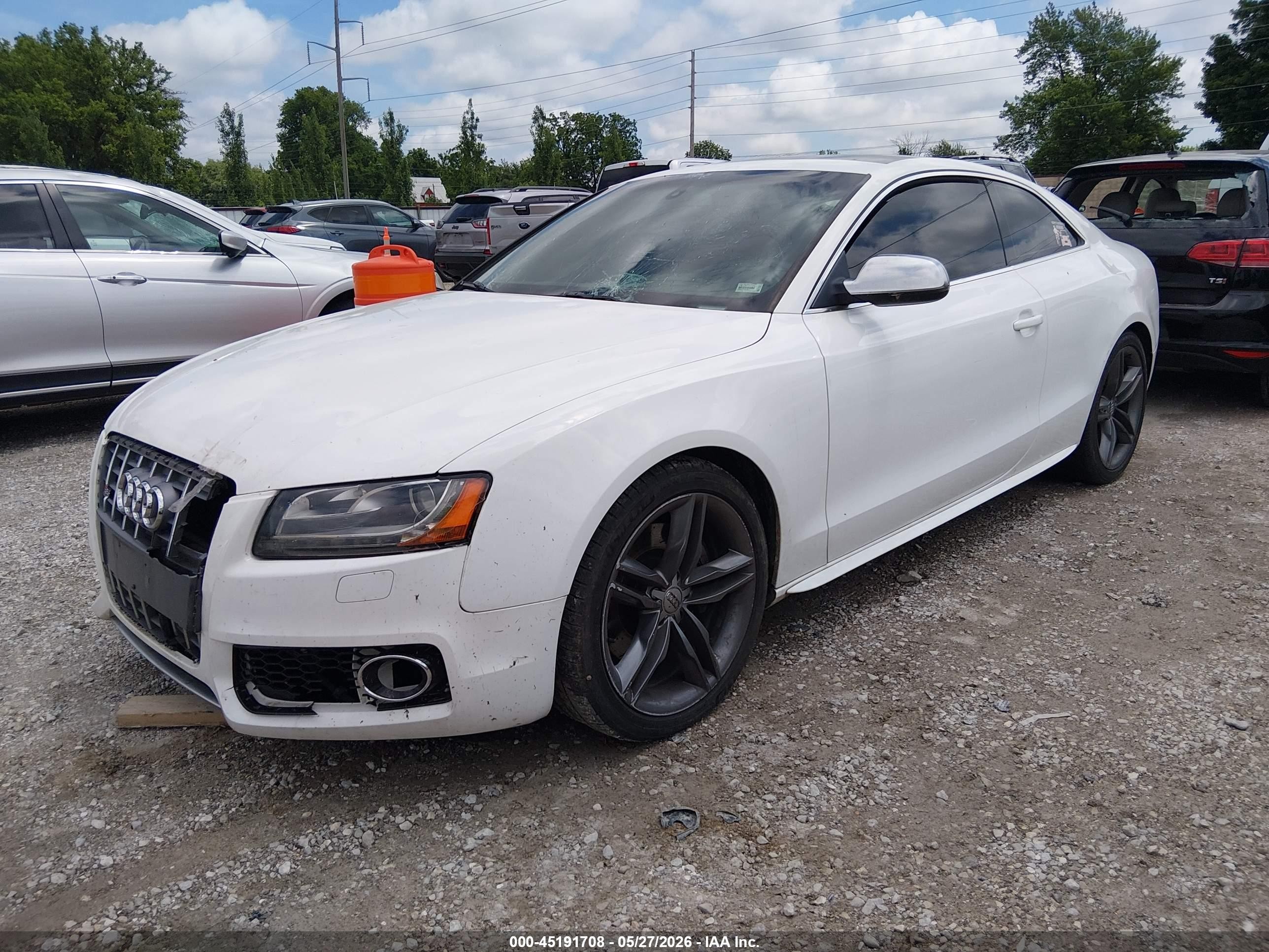 2010 Audi S5 4.2 Premium Plus White vin: WAUVVAFR8AA065304