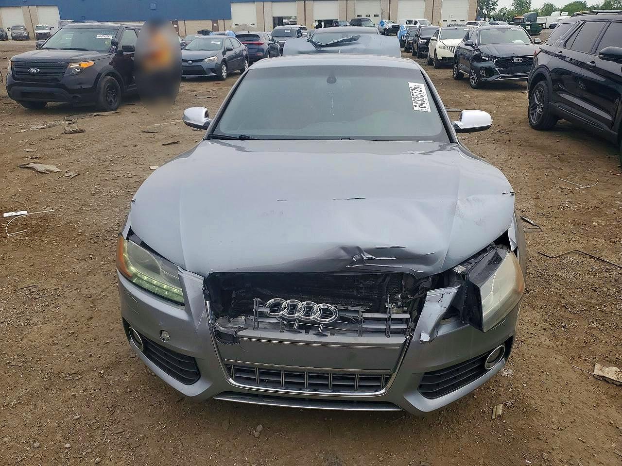 2010 Audi S5 Prestige Серебряный vin: WAUVVAFR8AA065593