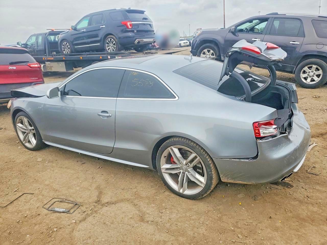 2010 Audi S5 Prestige Серебряный vin: WAUVVAFR8AA065593