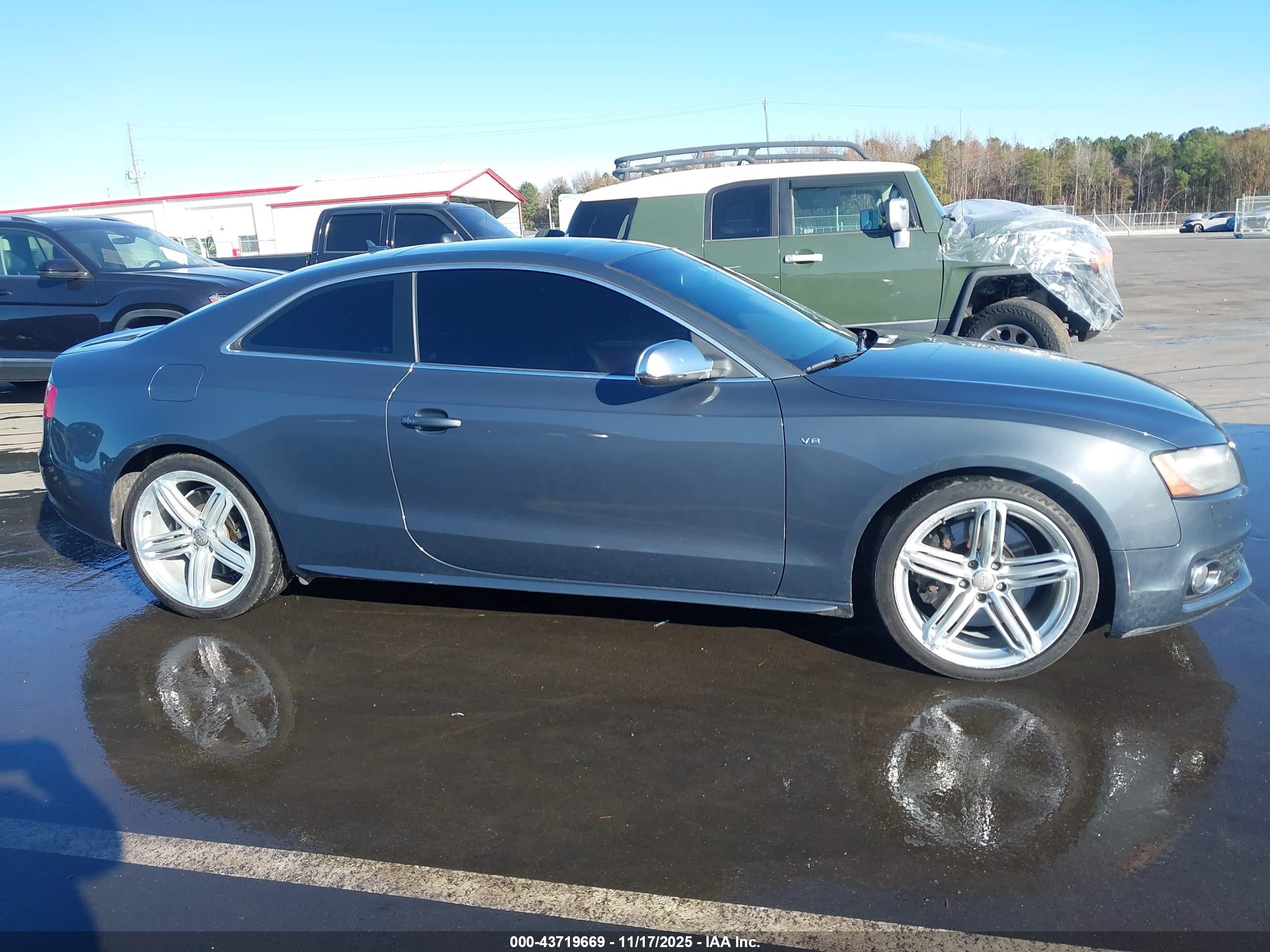 2011 Audi S5 4.2 Premium Plus Gray vin: WAUVVAFRXBA037425