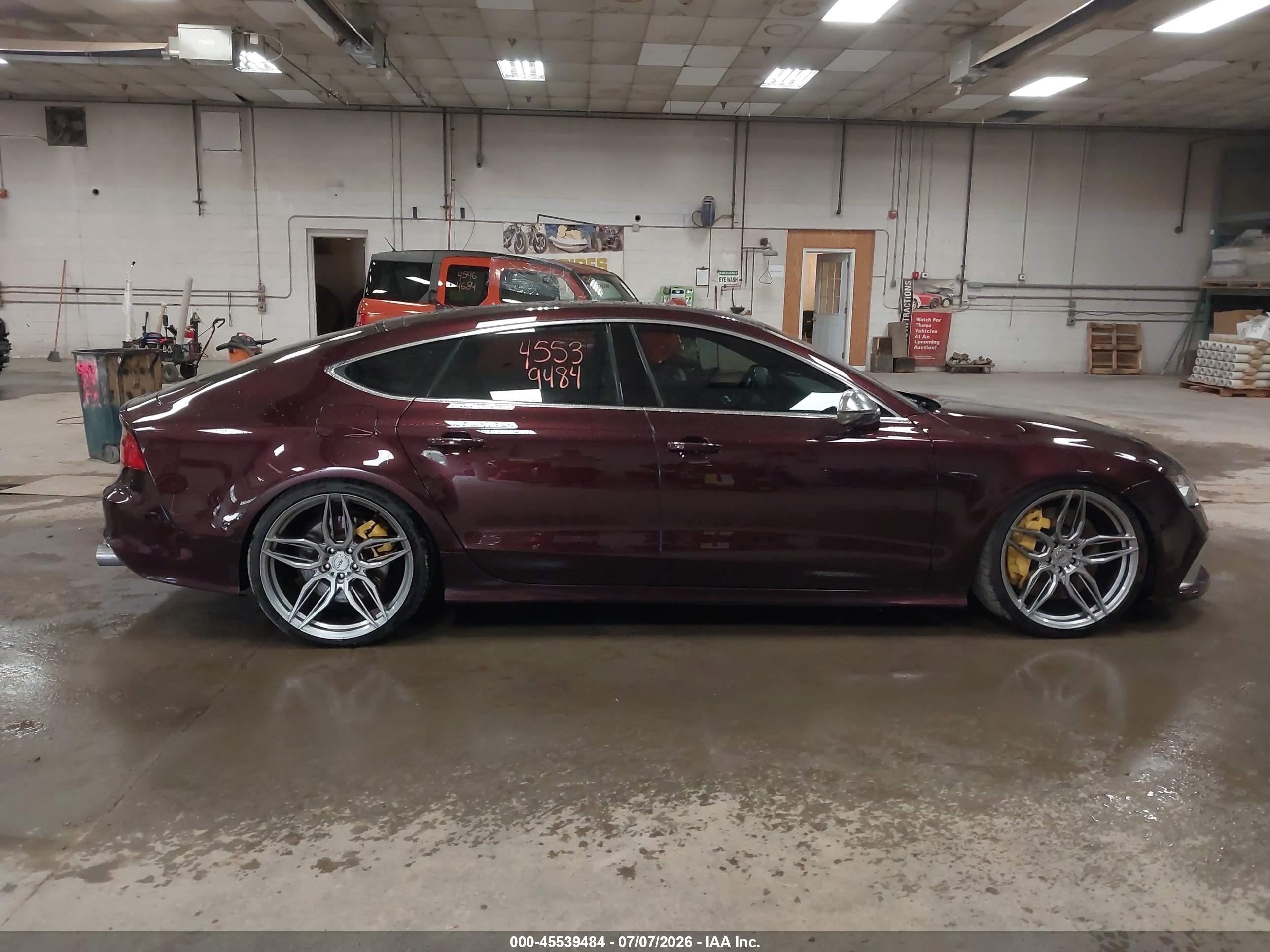 2014 Audi S7 4.0t Prestige Maroon vin: WAUW2AFC6EN076275