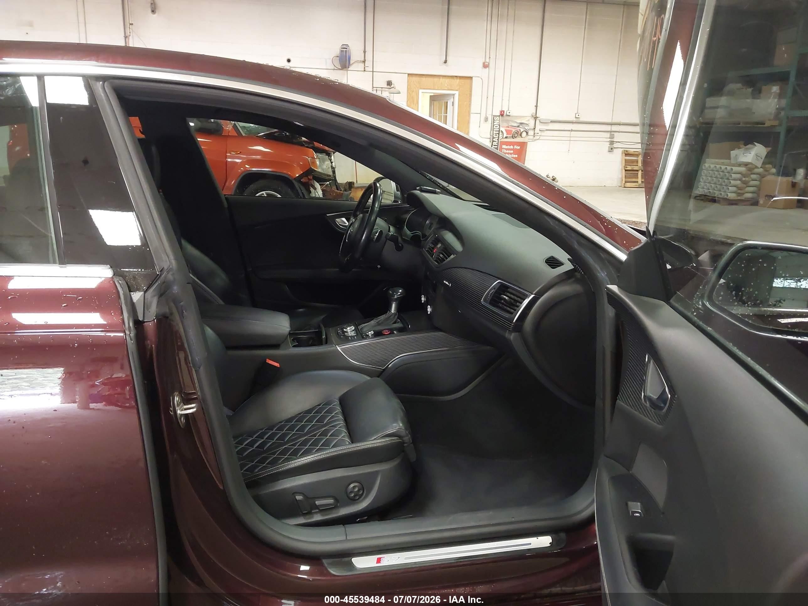 2014 Audi S7 4.0t Prestige Maroon vin: WAUW2AFC6EN076275